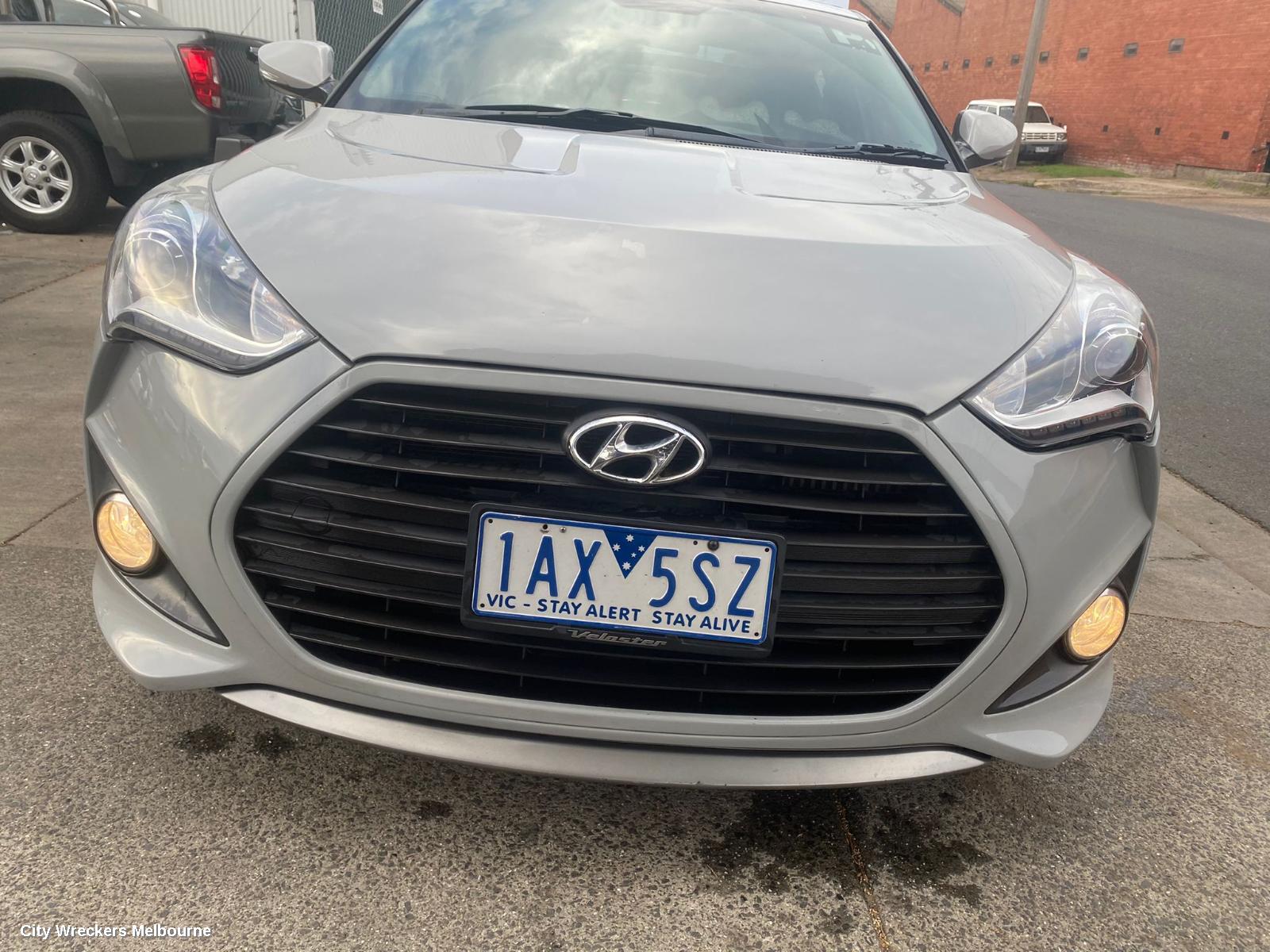 HYUNDAI VELOSTER CONSOLE, FS, 02/2012 - 02/2018