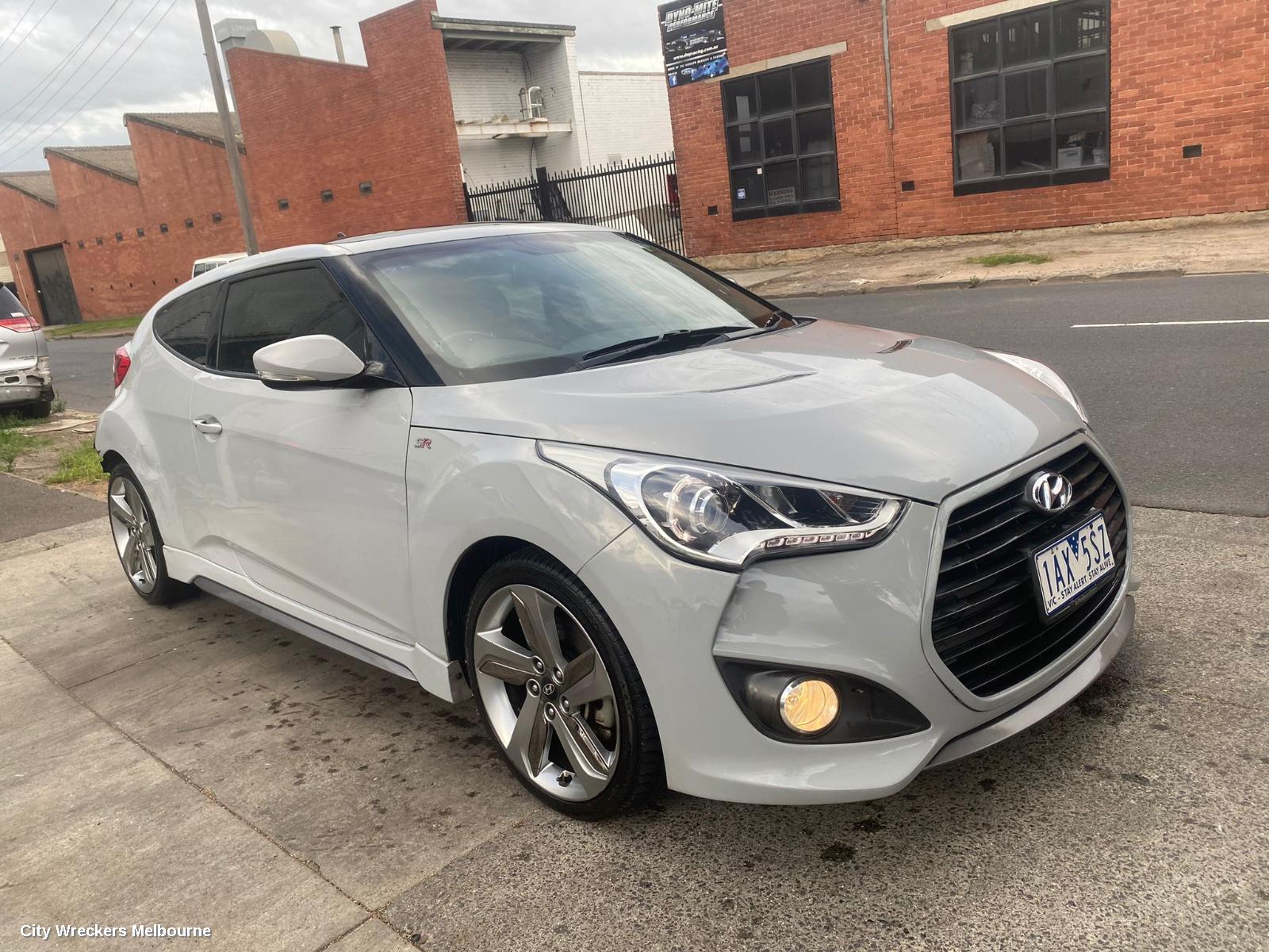 HYUNDAI VELOSTER CONSOLE, FS, 02/2012 - 02/2018