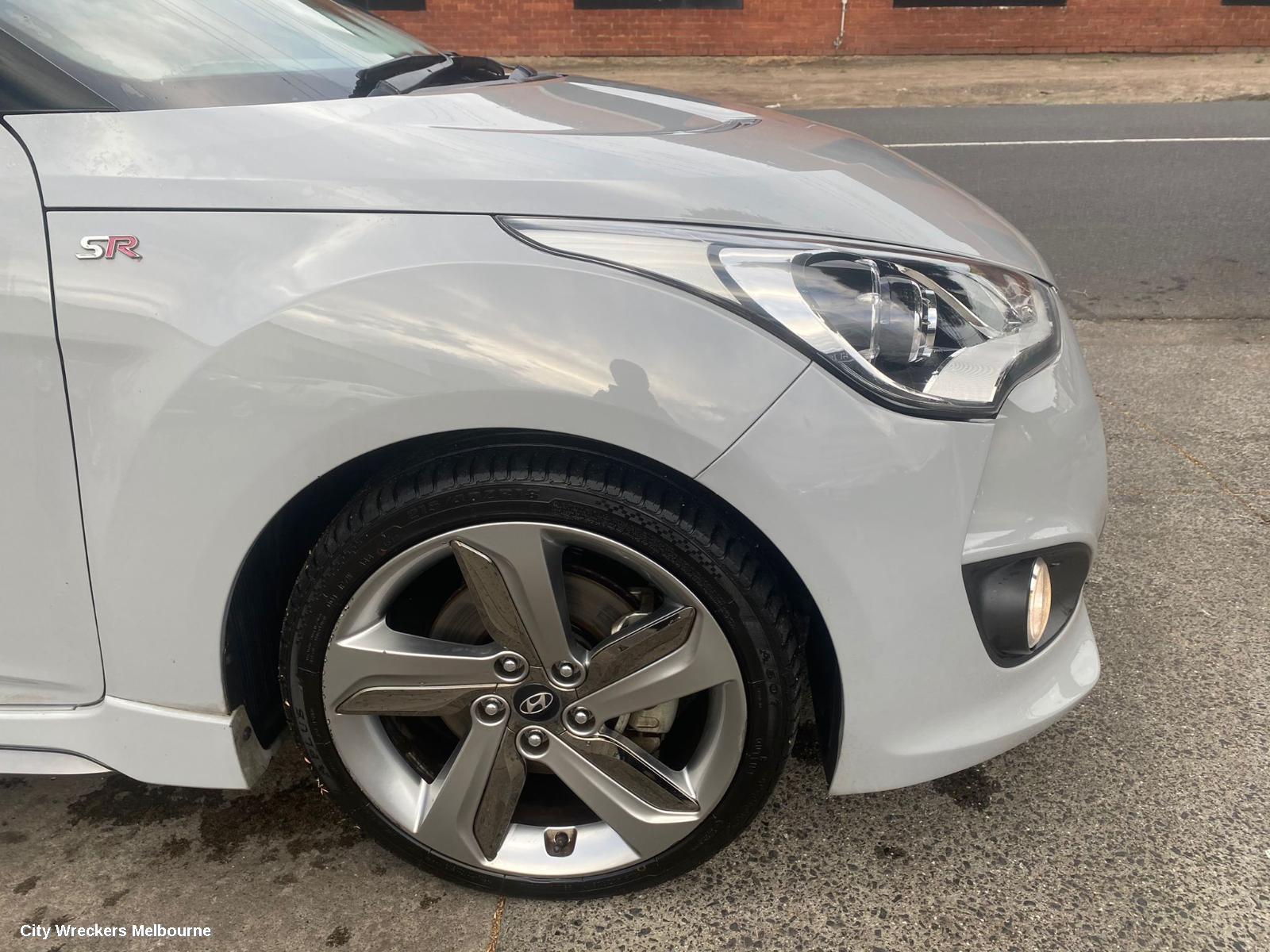 HYUNDAI VELOSTER, FS, 10/2011 - 08/2019, RHF DOOR SEAL ON BODY: 86490