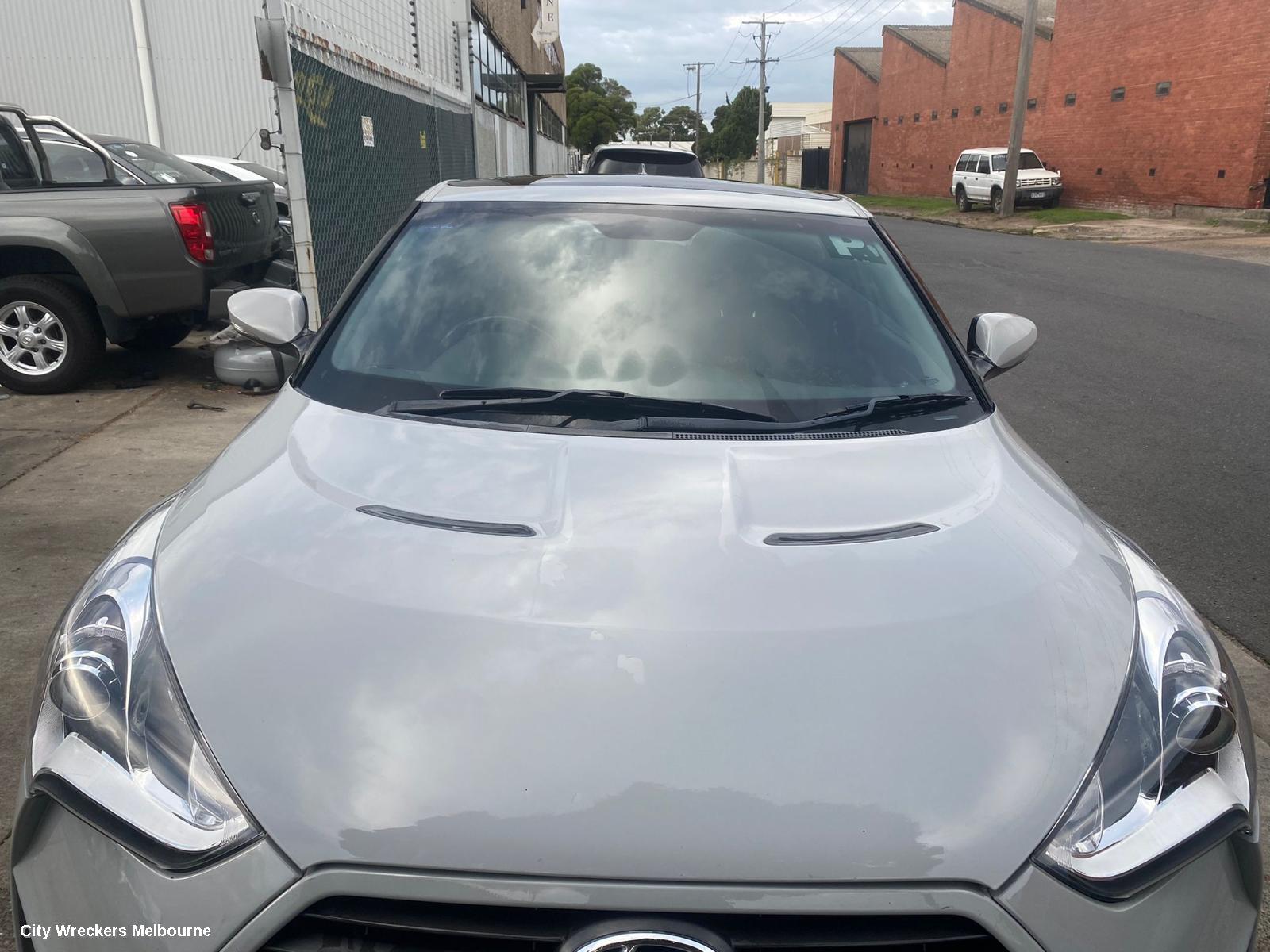 HYUNDAI VELOSTER CONSOLE, FS, 02/2012 - 02/2018