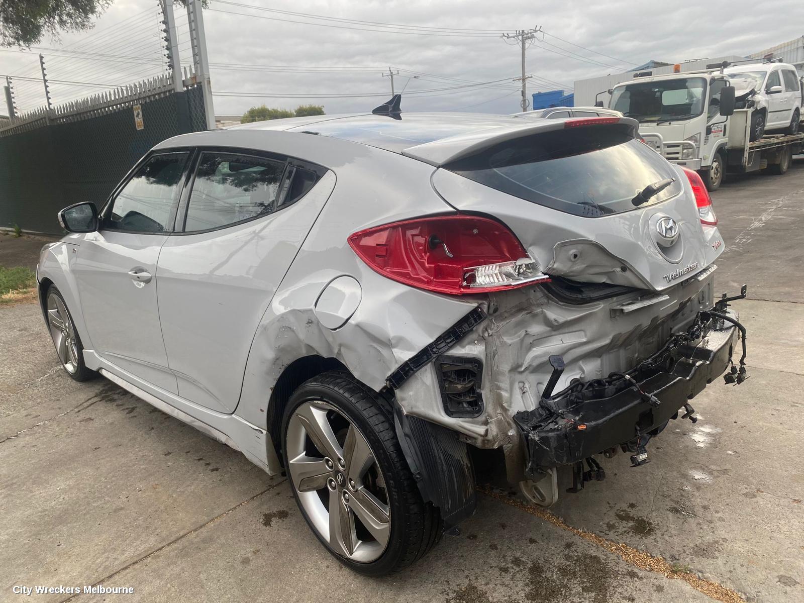 HYUNDAI VELOSTER CONSOLE, FS, 02/2012 - 02/2018