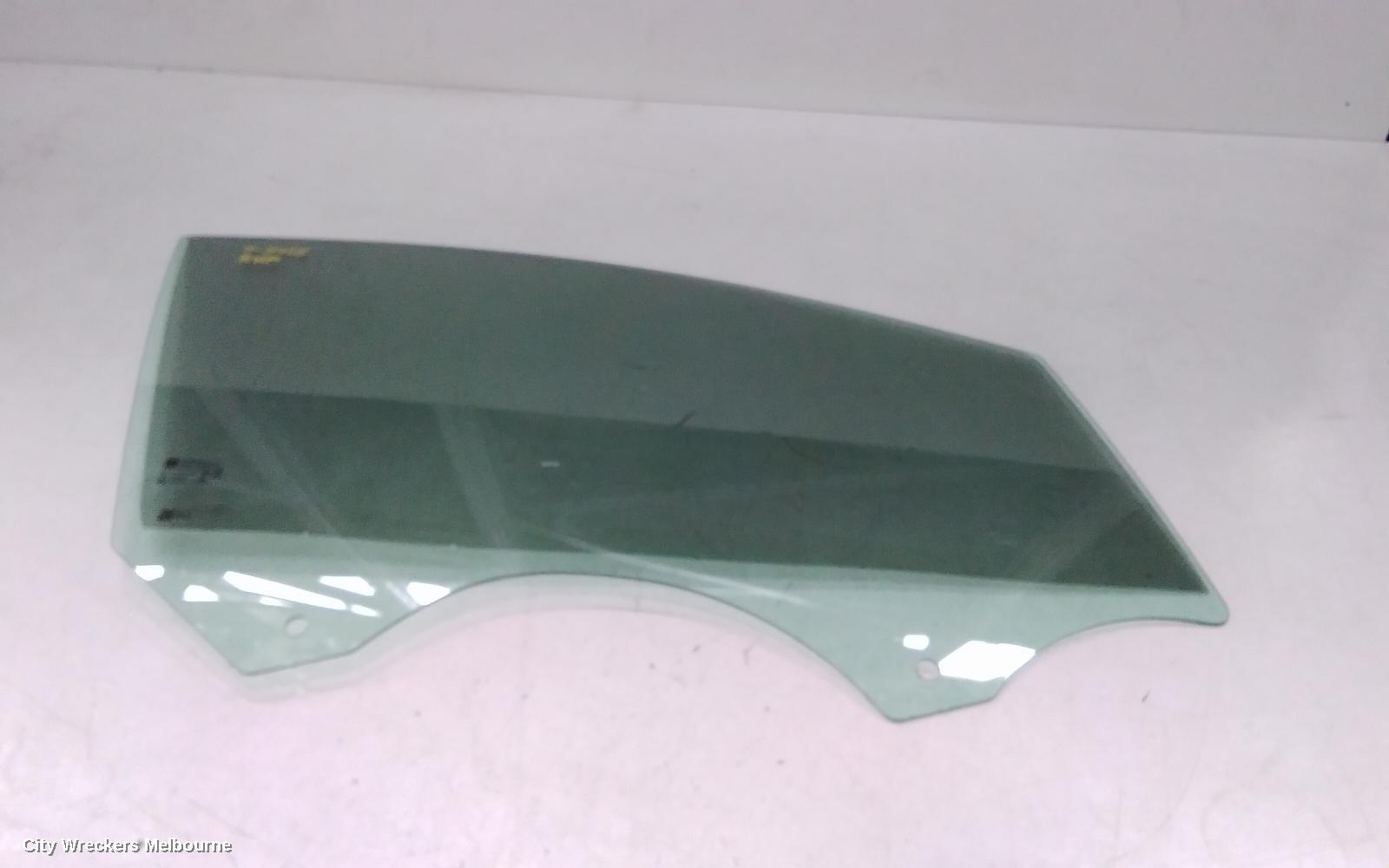 HOLDEN ASTRA RIGHT FRONT DOOR WINDOW, BK-BL, 09/2016 - 12/2020