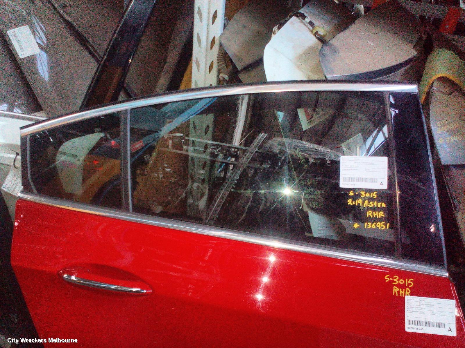 HOLDEN ASTRA RIGHT REAR DOOR WINDOW, BL, SEDAN, 05/2017 - 12/2020