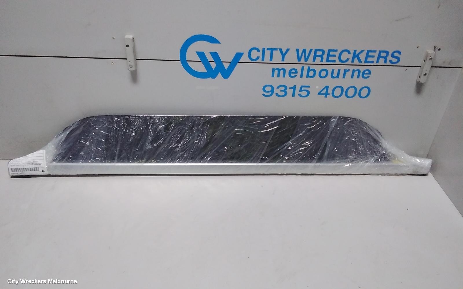 SUBARU XV PARCEL SHELF CARGO BLIND, CARGO BLIND, G4X, 01/2012 - 04/2017