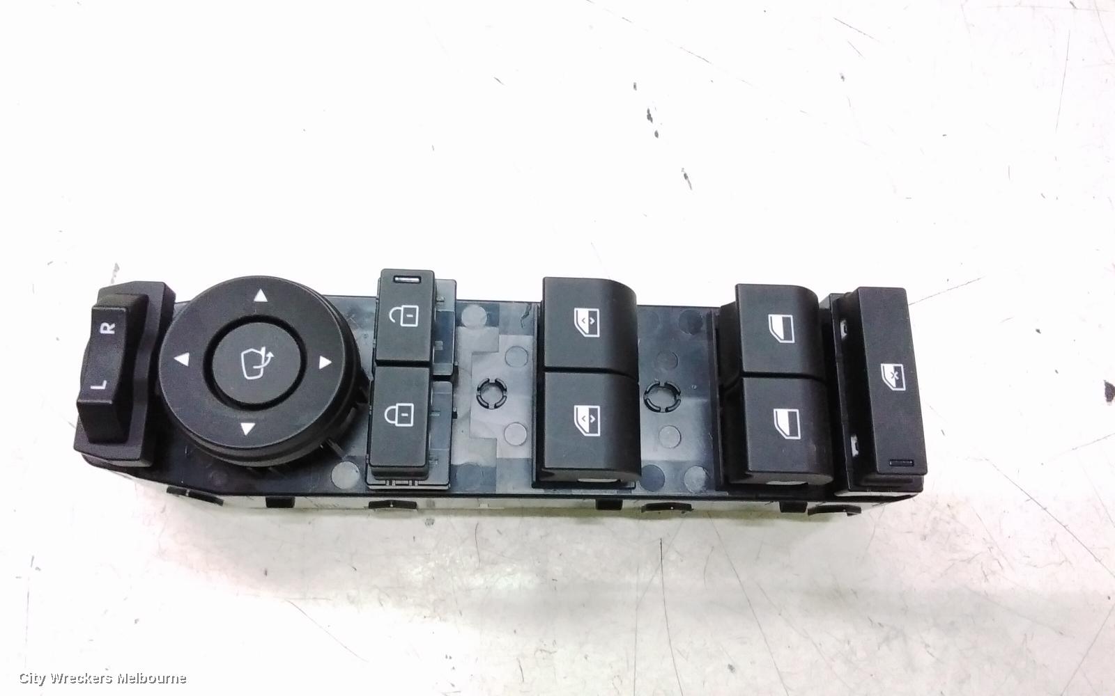 HYUNDAI KONA PWR DR WIND SWITCH, SX2, RH FRONT (MASTER SWITCH), 04/2023 ONWARDS