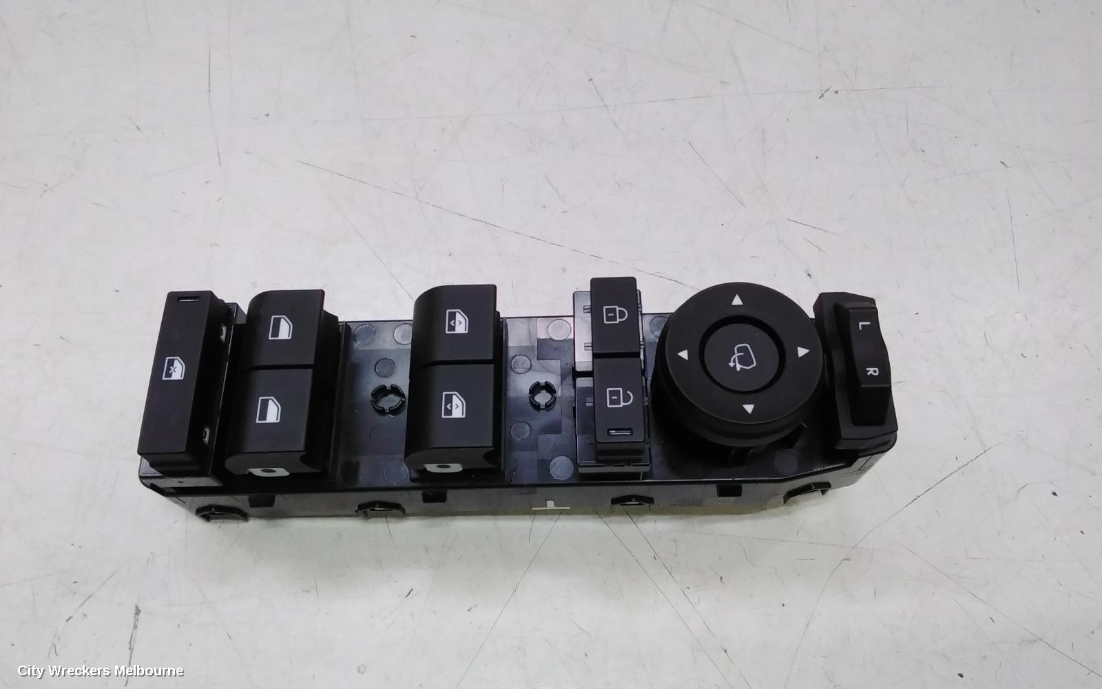 HYUNDAI KONA PWR DR WIND SWITCH, SX2, RH FRONT (MASTER SWITCH), 04/2023 ONWARDS