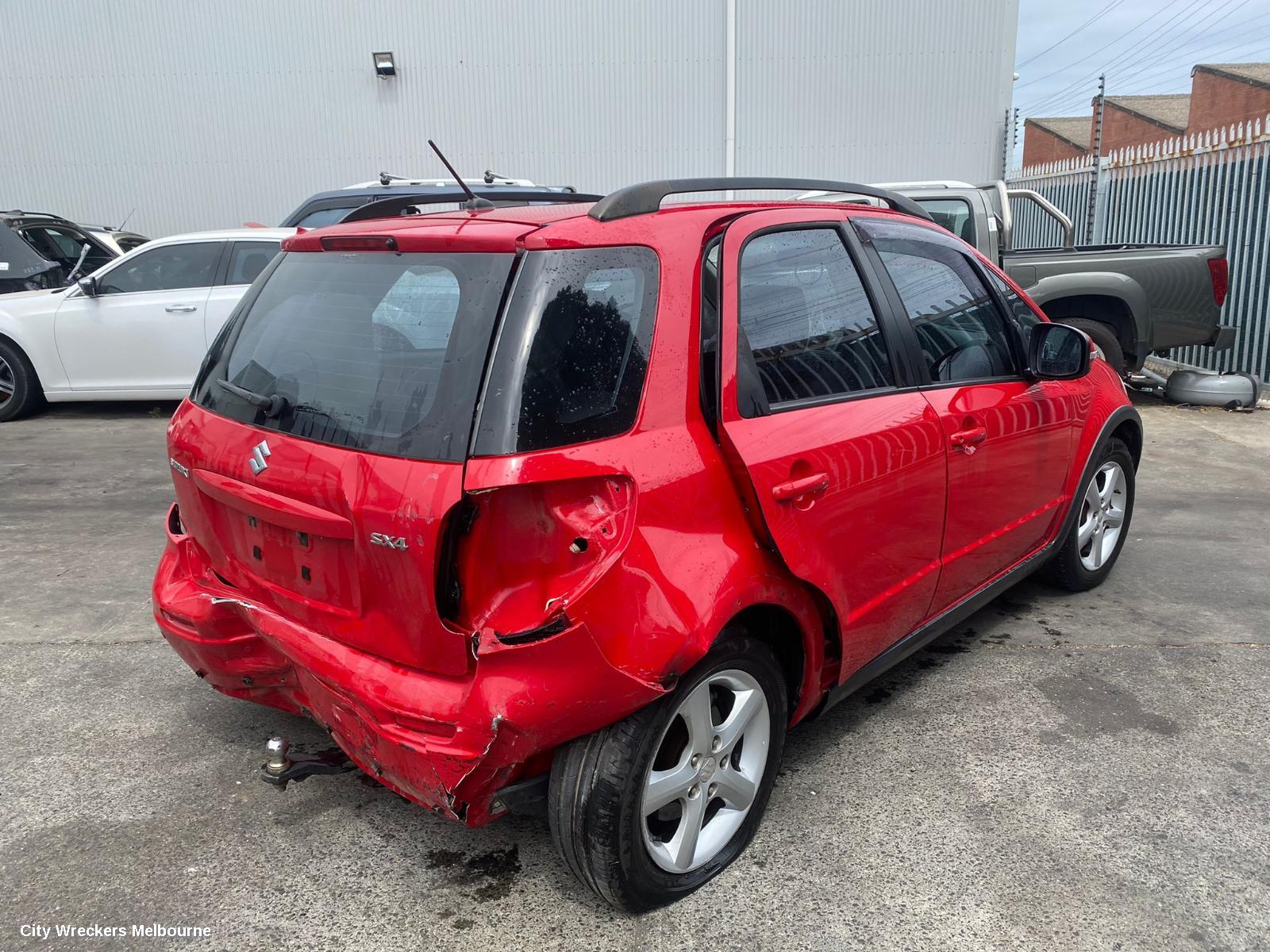 SUZUKI SX4 LEFT FRONT DOOR WINDOW, 01/2007 - 01/2014