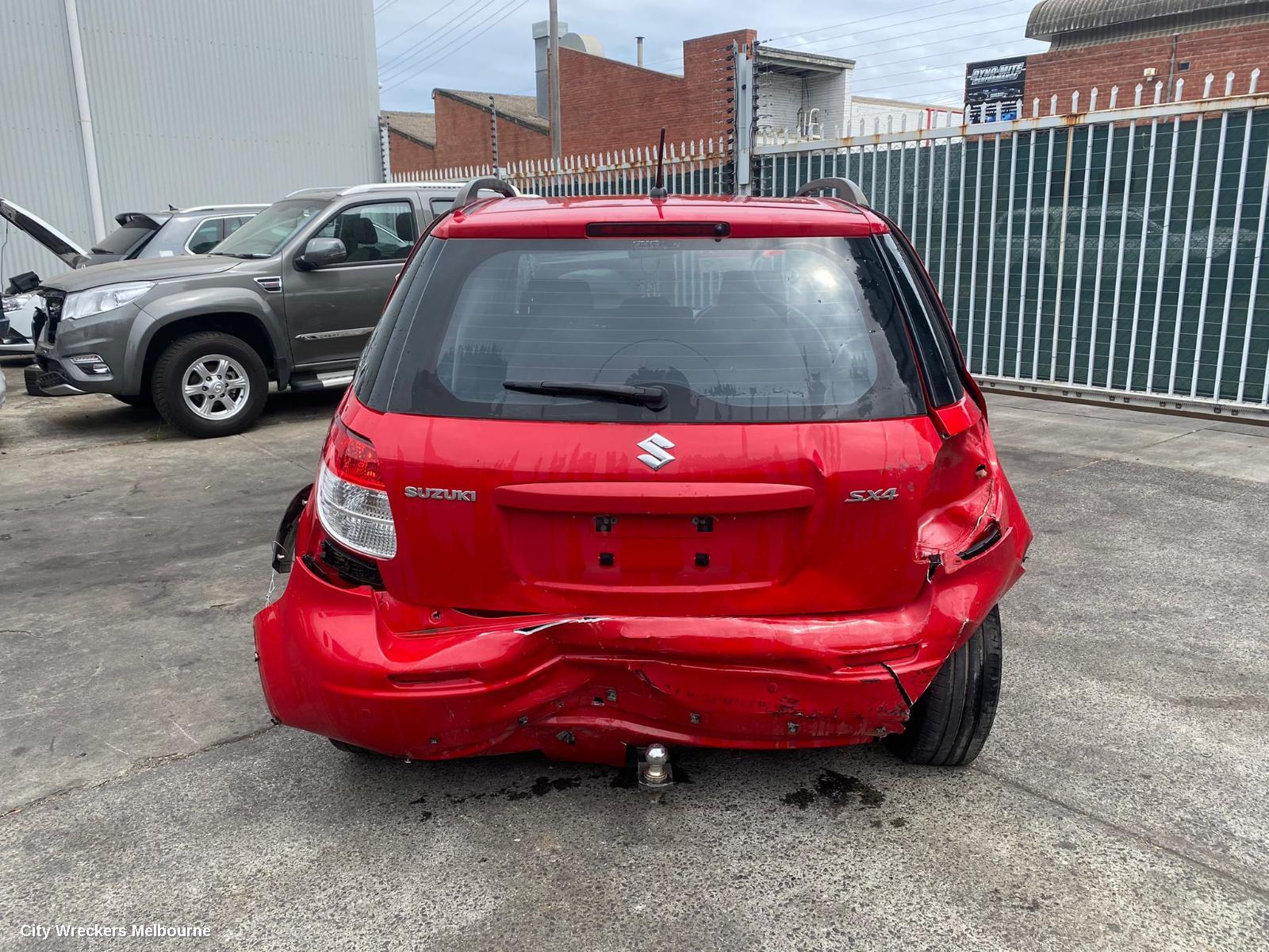 SUZUKI SX4 LEFT FRONT DOOR WINDOW, 01/2007 - 01/2014