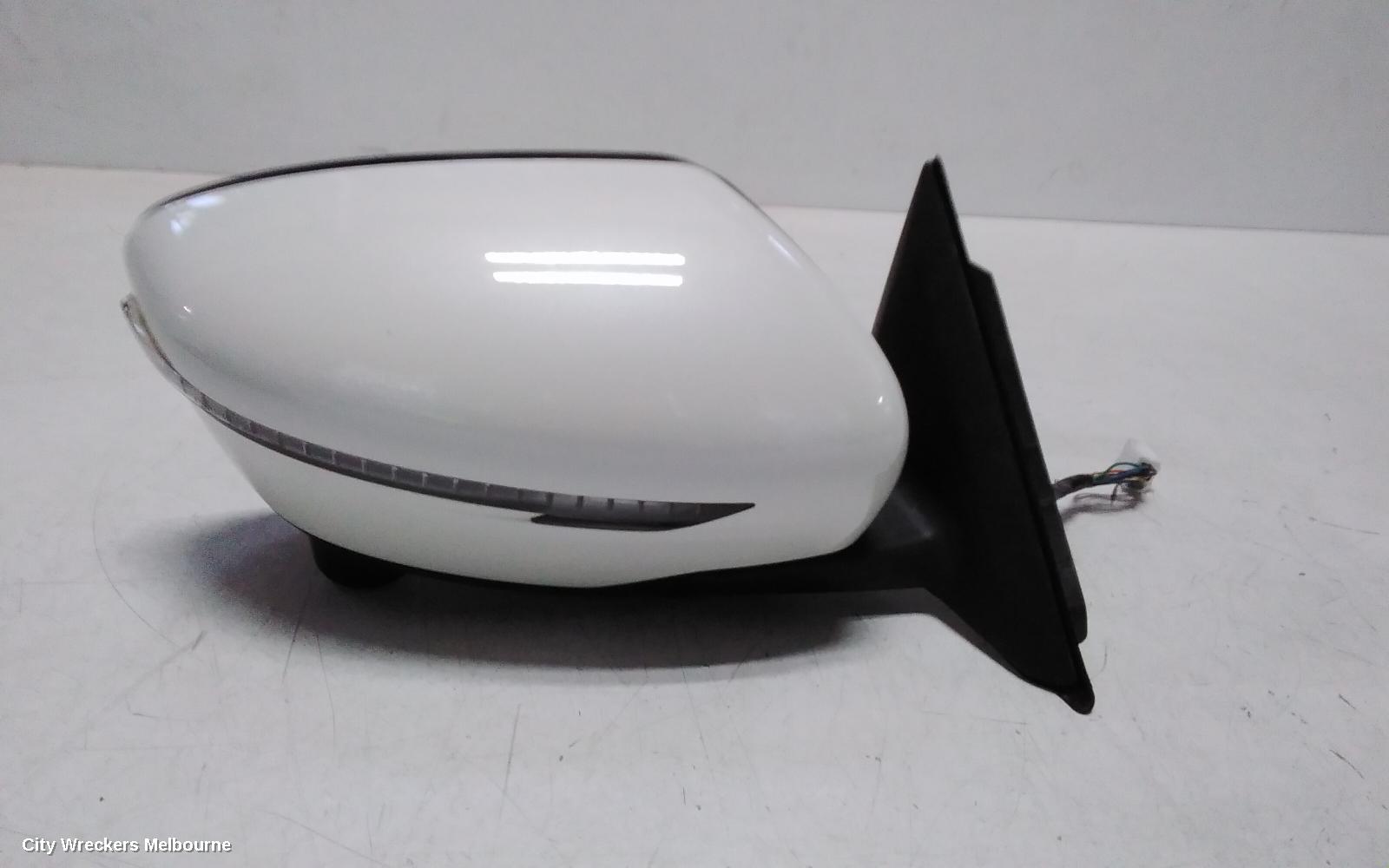 NISSAN XTRAIL RIGHT DOOR MIRROR, T32, TL/TI/ST-L, W/ CAMERA TYPE, 02/2014 - 07/2022
