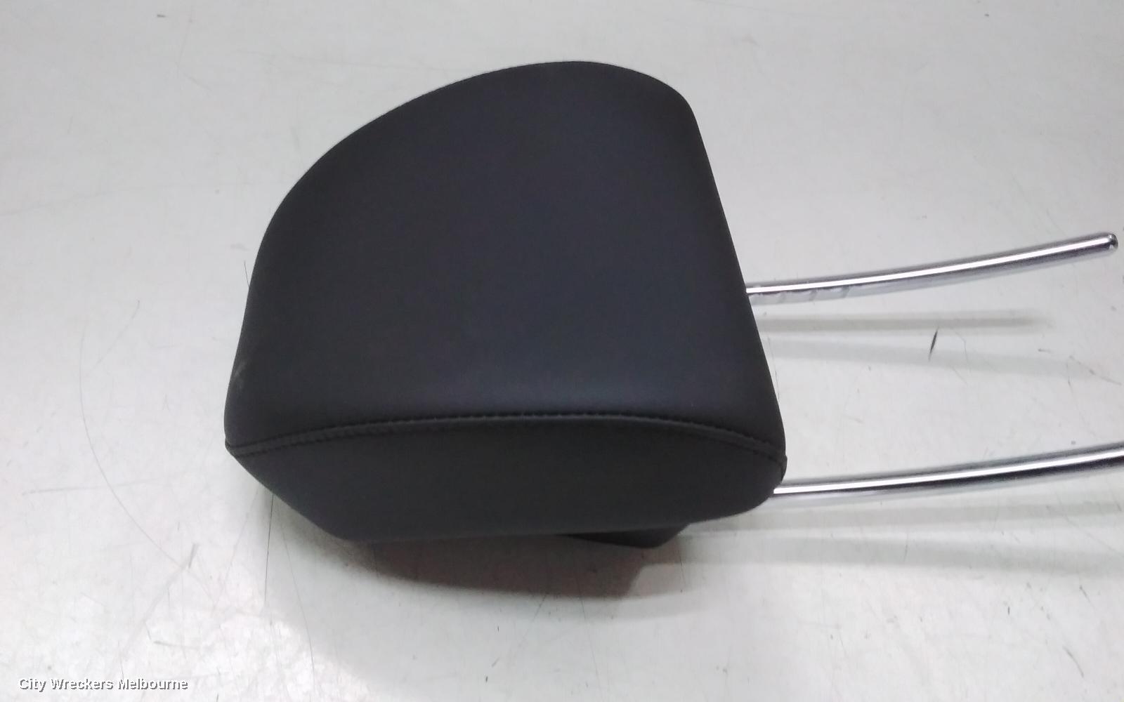 HYUNDAI SANTA FE HEADREST, MX5, RH FRONT, LEATHER, NAPPA, 11/2023 ONWARDS