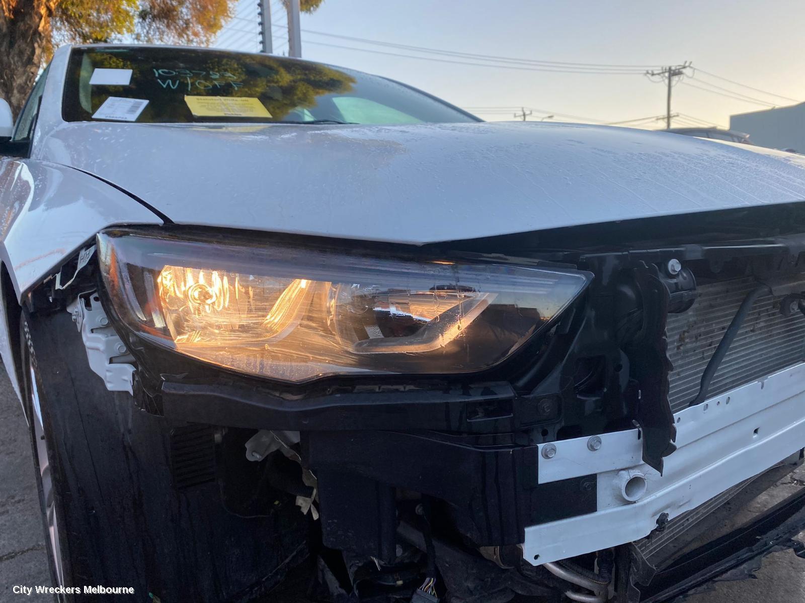 HOLDEN COMMODORE LEFT TAILLIGHT, ZB, HATCH, NON LED TYPE, 10/2017 - 12/2020