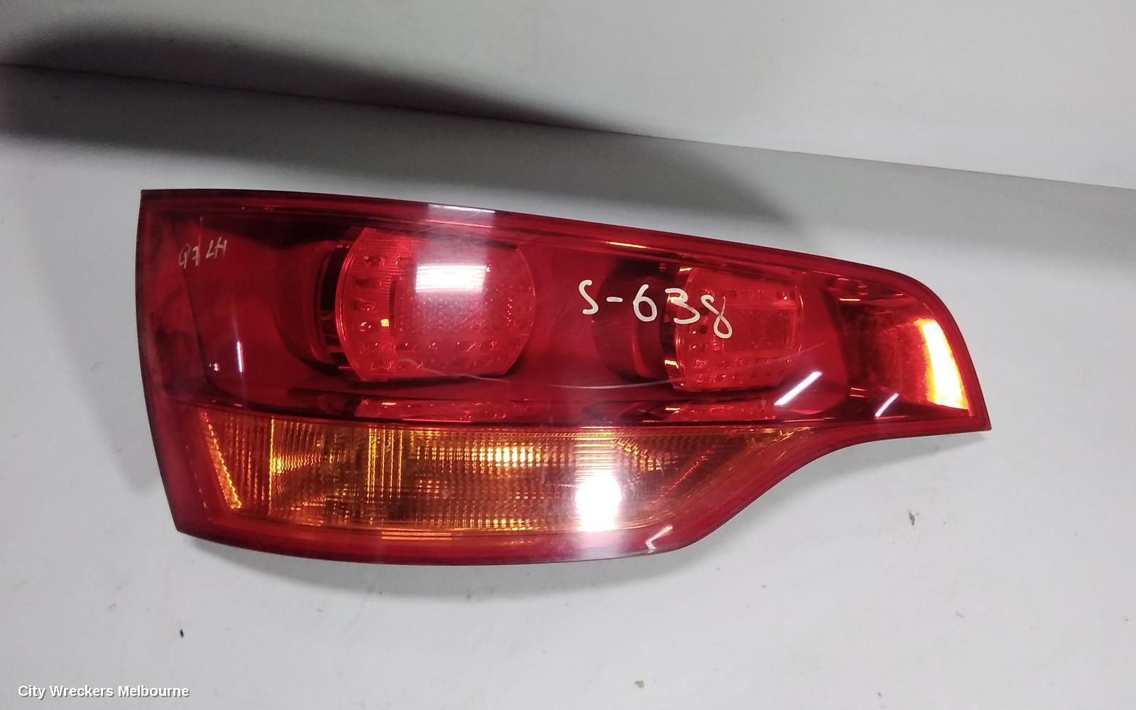 AUDI Q7 LEFT TAILLIGHT, 4L, IN TAILGATE, 09/2006 - 09/2009