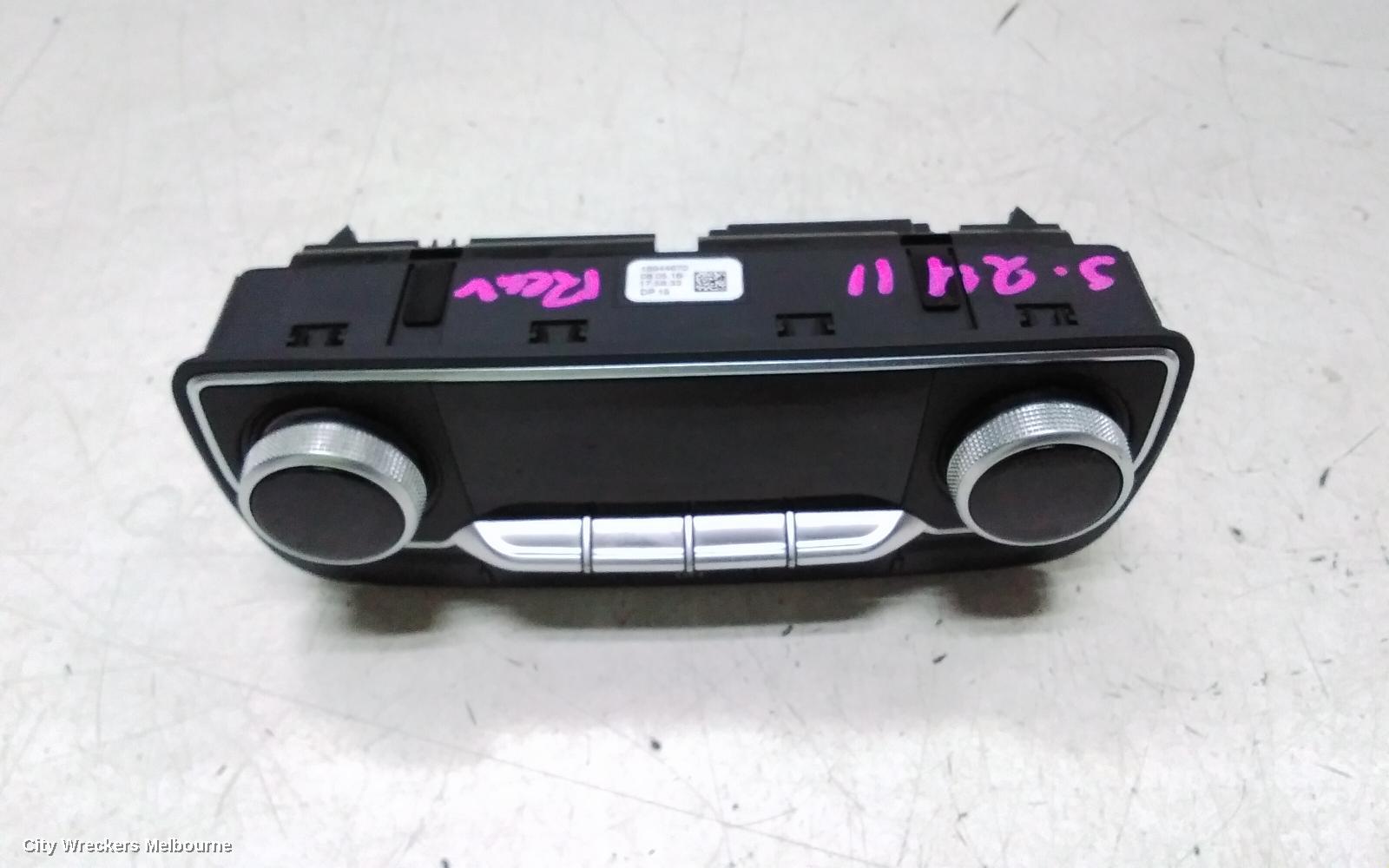 AUDI Q7 HEATER/AC CONTROLS, REAR, DIGITAL, 4M, 09/2015 - 03/2020