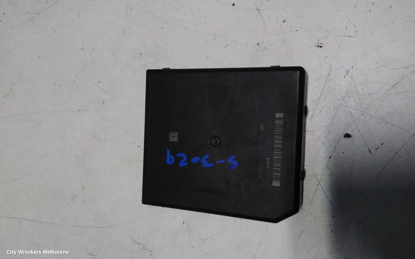RENAULT MEGANE FUSE BOX, ENGINE BAY, PETROL, X32/X95, 09/2010 - 05/2016