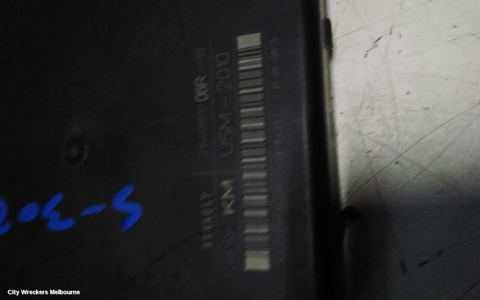 RENAULT MEGANE FUSE BOX, ENGINE BAY, PETROL, X32/X95, 09/2010 - 05/2016