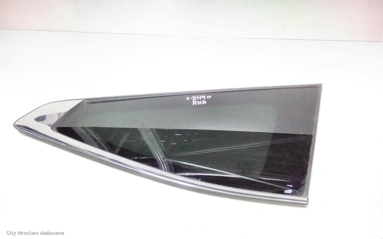 MITSUBISHI PAJERO RIGHT REAR SIDE GLASS, PRIVACY GLASS TYPE, QE, PAJERO SPORT, 10/2015 ONWARDS