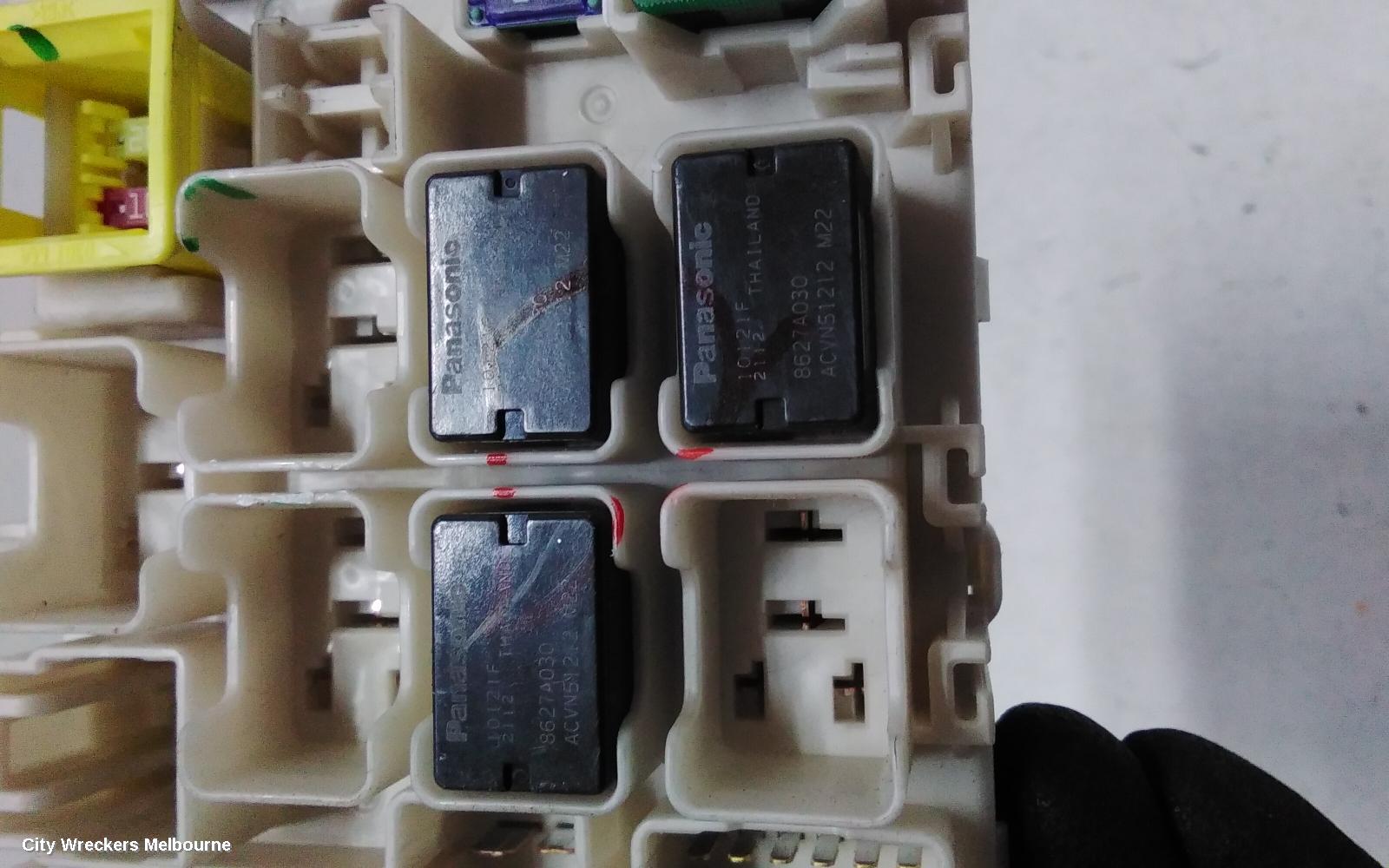 MITSUBISHI PAJERO FUSE BOX, UNDER DASH, QE-QF, PAJERO SPORT, 10/2015 ONWARDS