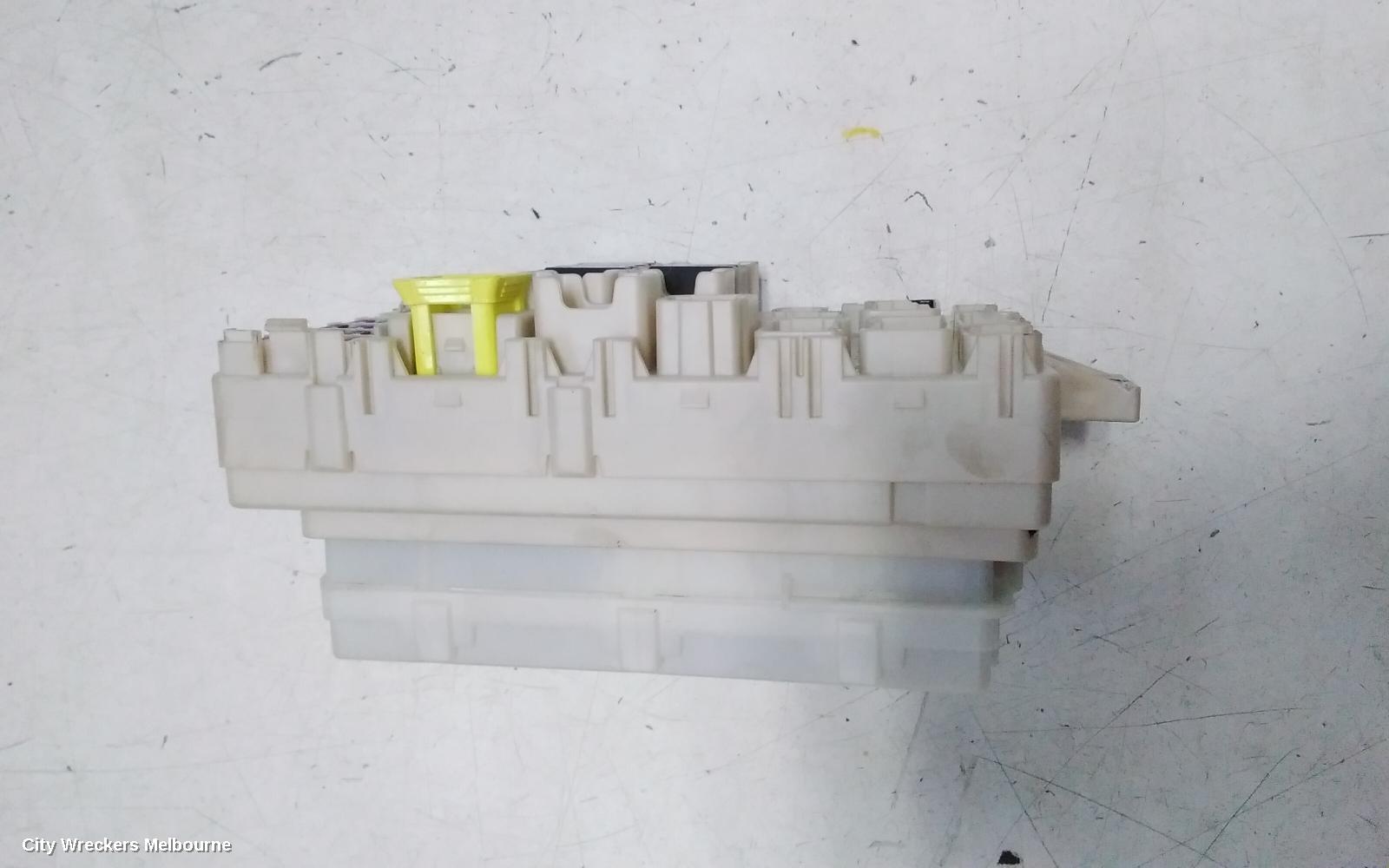 MITSUBISHI PAJERO FUSE BOX, UNDER DASH, QE-QF, PAJERO SPORT, 10/2015 ONWARDS