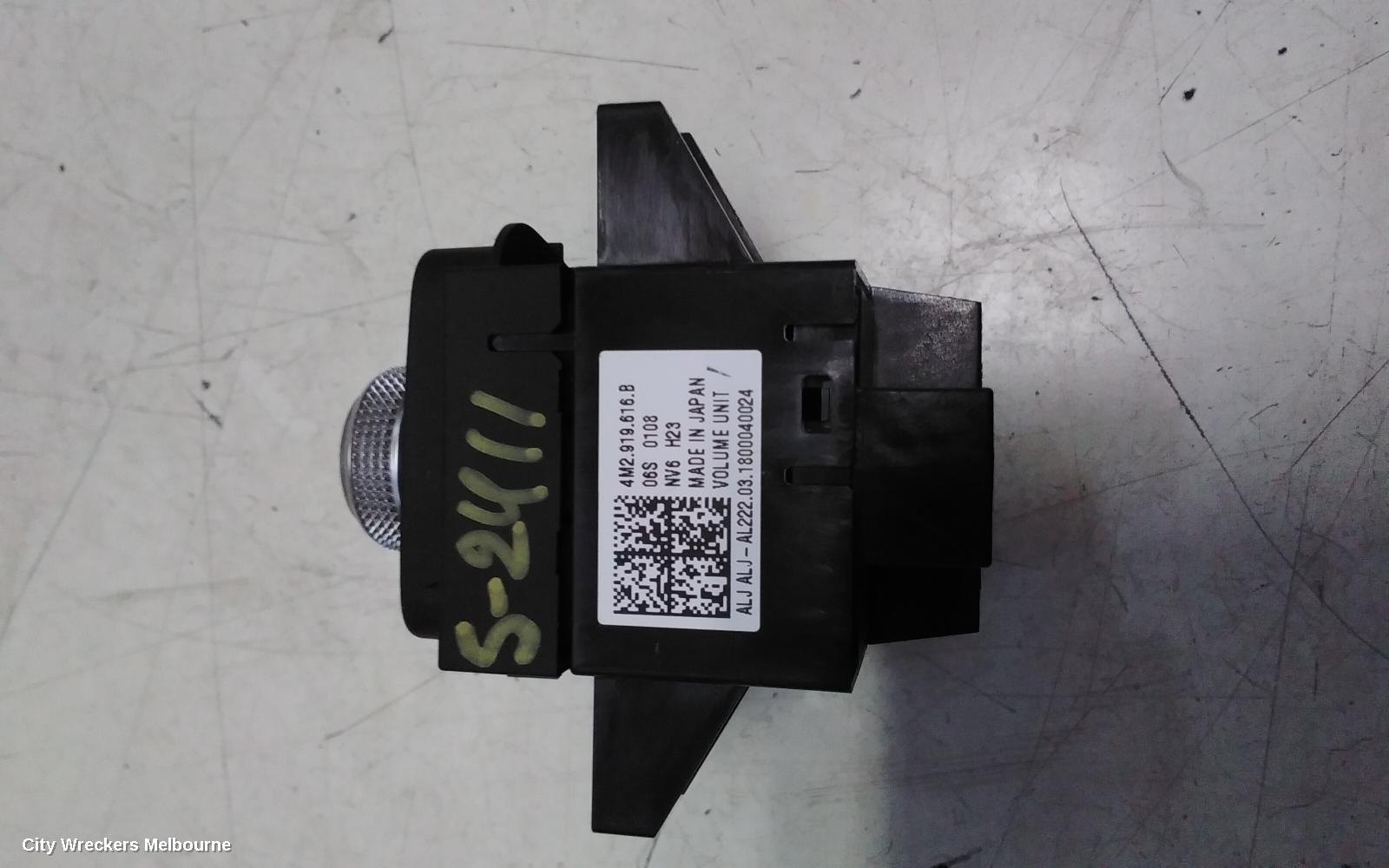 AUDI Q7, 4M, 07/2015 ONWARDS, 4M2 919 616B  VOLUME CONTROL KNOB RHD 4M2919616B / A9121-D83: 135338