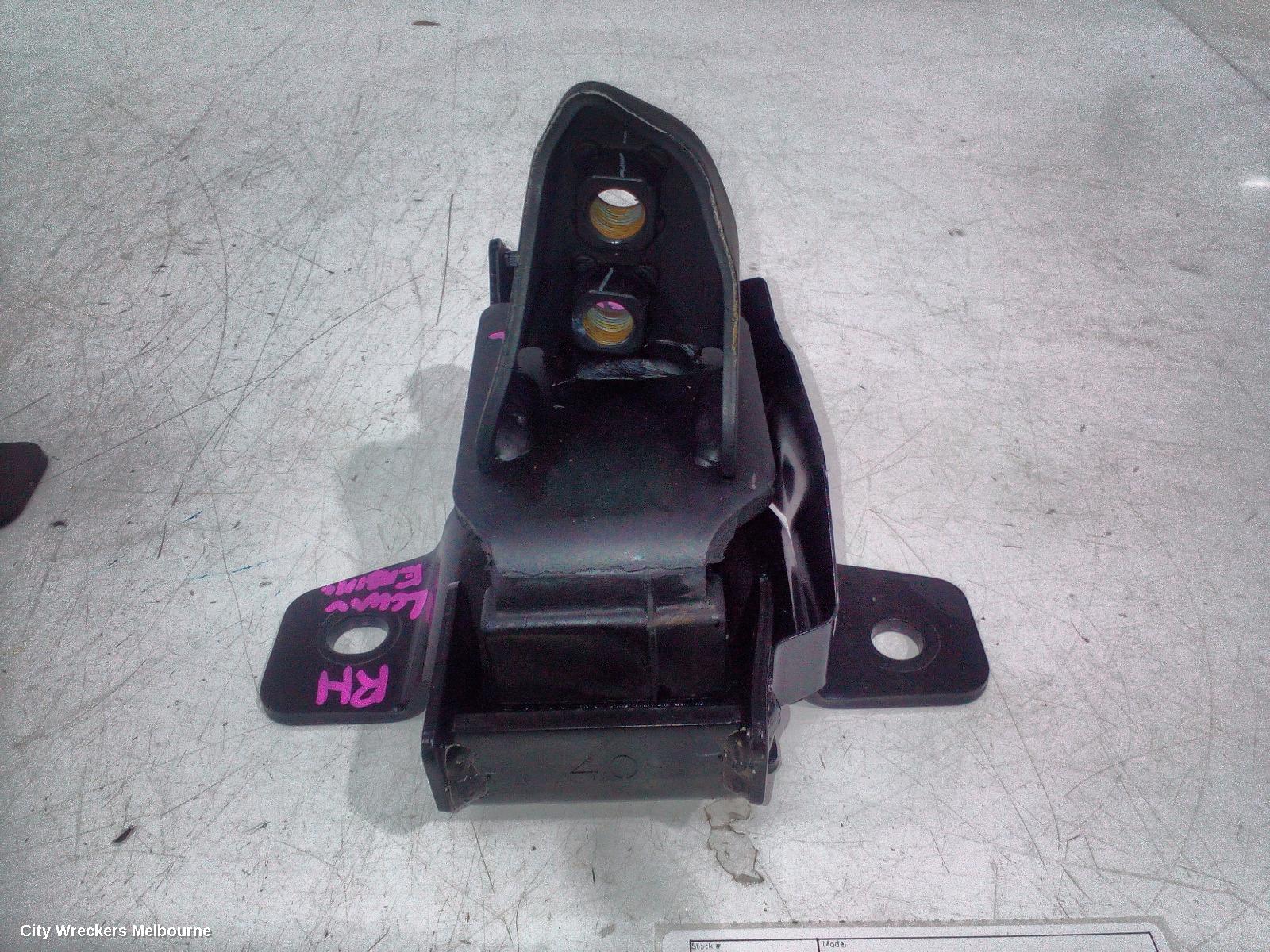 ISUZU DMAX MOUNT, RG, 07/2020 ONWARDS