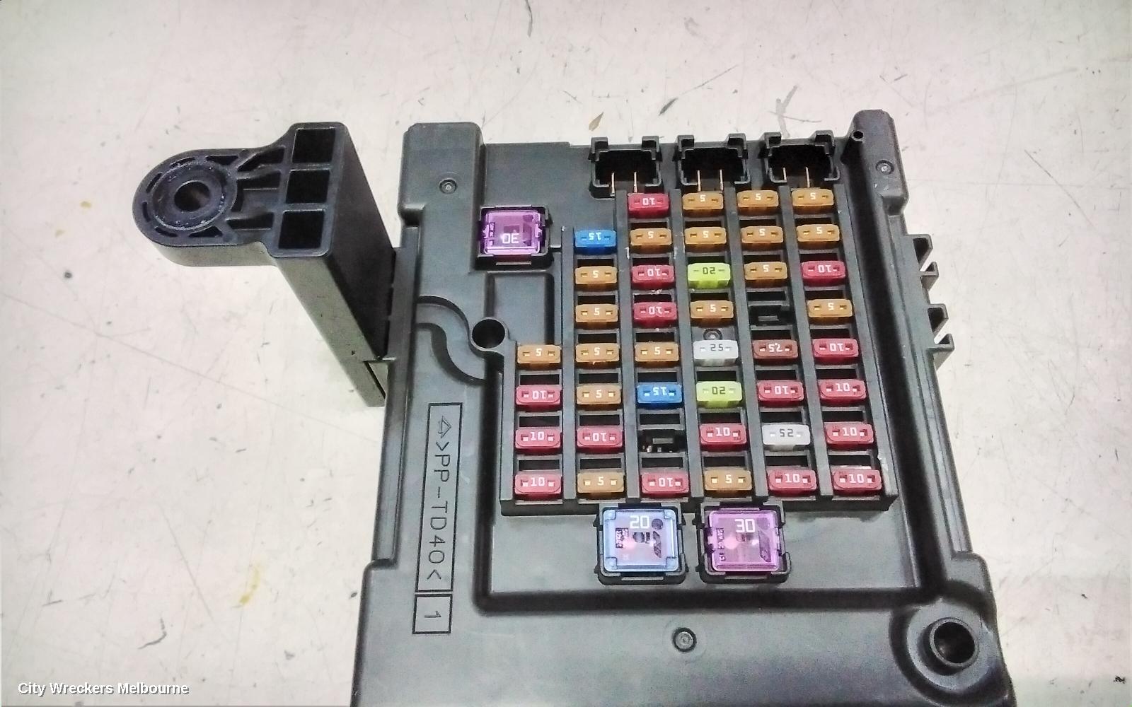 ISUZU DMAX FUSE BOX, UNDER DASH, RG, 07/2020 ONWARDS