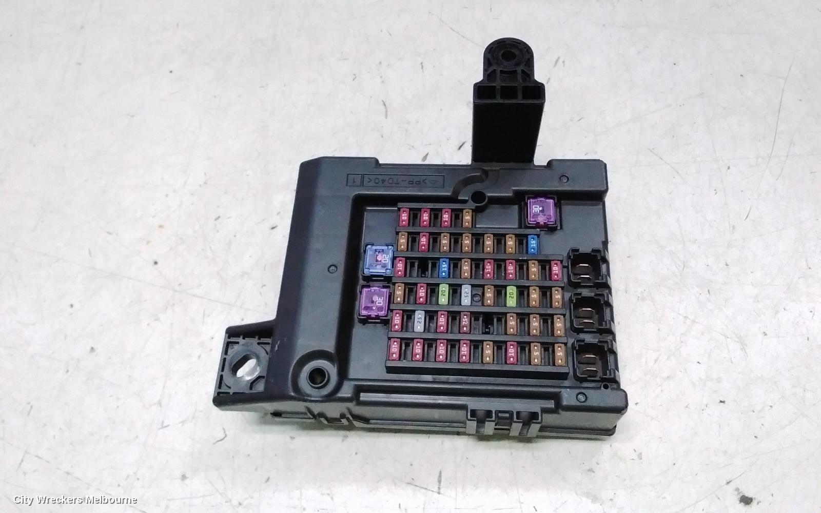 ISUZU DMAX FUSE BOX, UNDER DASH, RG, 07/2020 ONWARDS