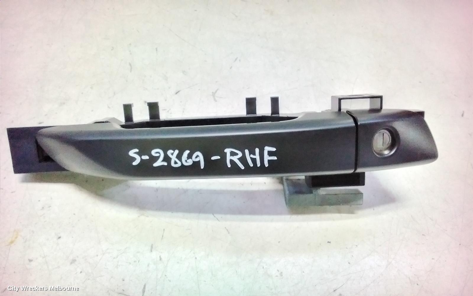 ISUZU DMAX DOOR HANDLE, RH FRONT, OUTER, BLACK, RG, 07/2020 ONWARDS