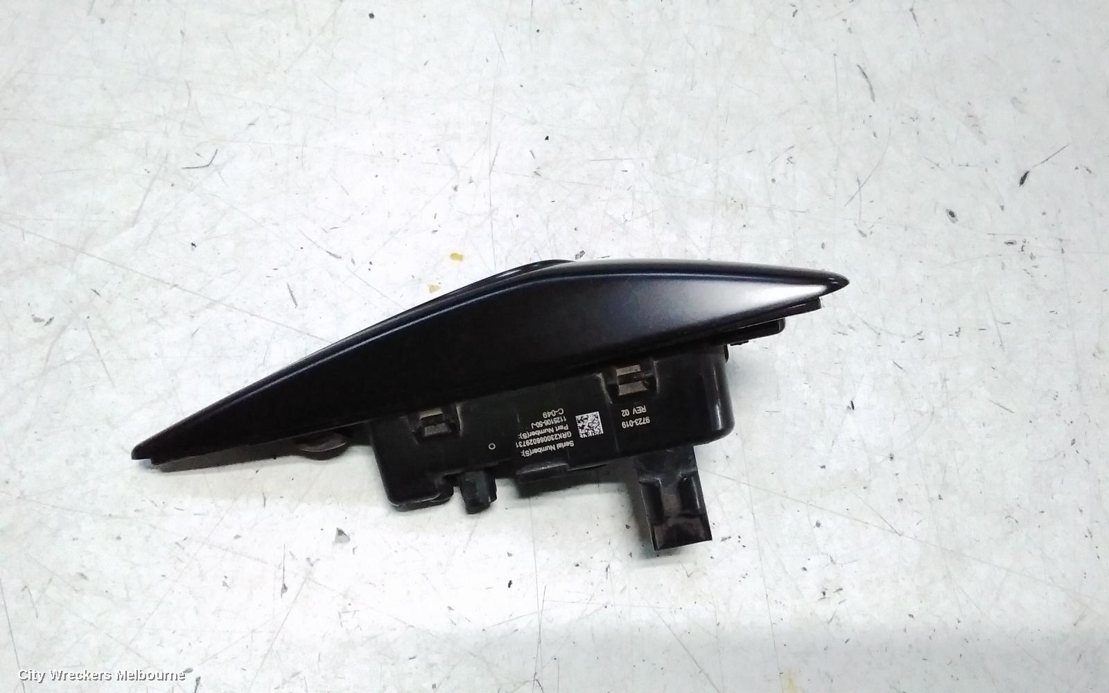 TESLA MODEL 3 REVERSE CAMERA, 1ST GEN, SIDE CAMERA (LH GUARD), 06/2019 ONWARDS