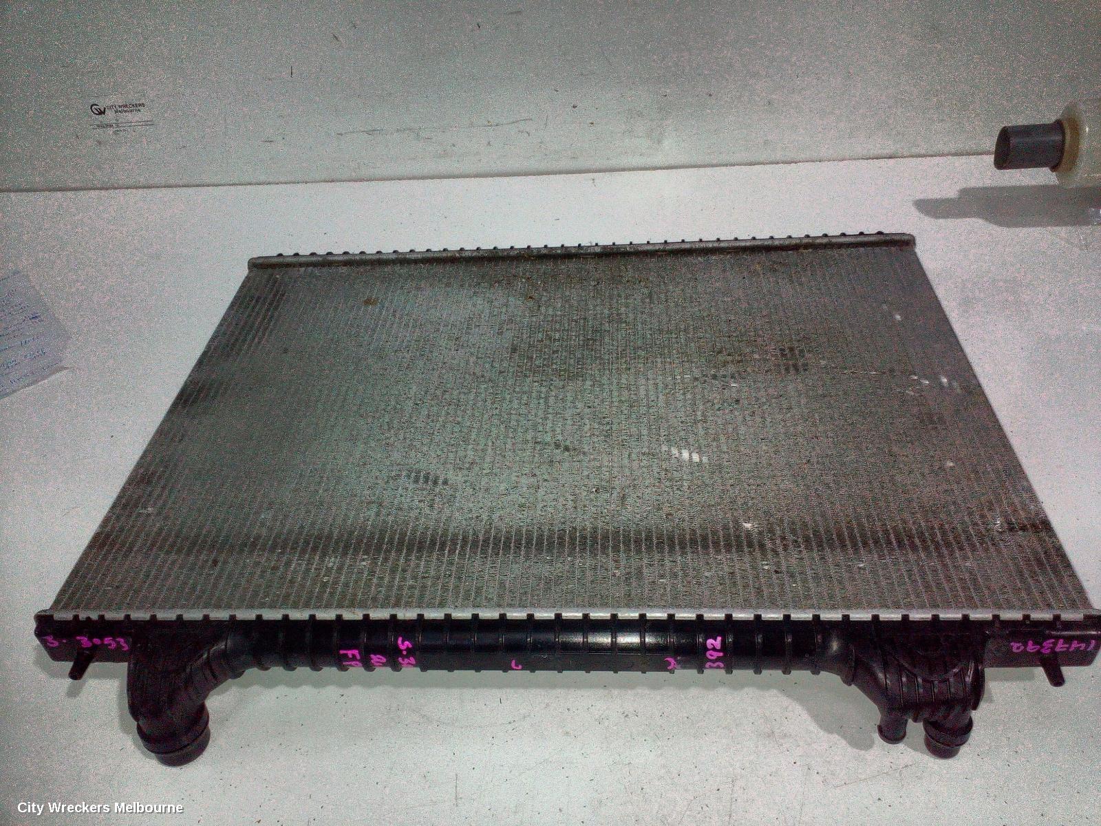 JAGUAR F PACE RADIATOR, X761, PRIMARY RADIATOR (CLOSEST TO ENGINE), AUTO, DIESEL, 2.0, TURBO, 02/2016 - 10/2020