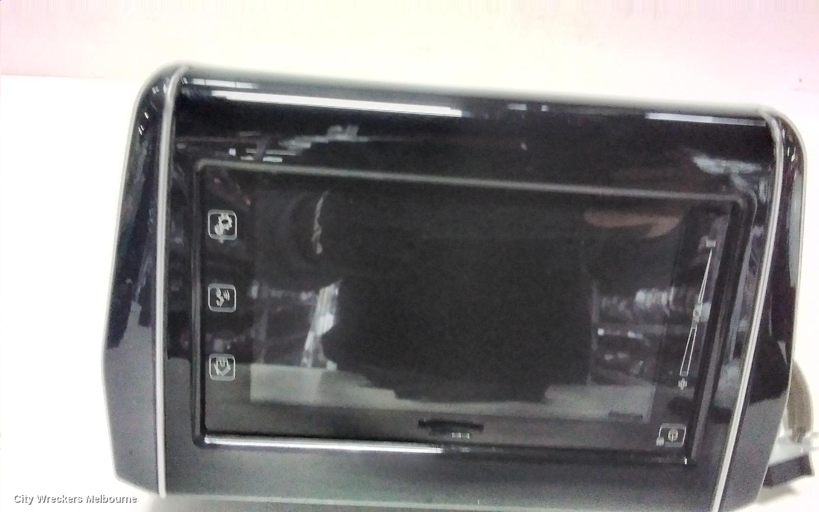 SUZUKI SWIFT RADIO/CD/DVD/SAT/TV, HEAD UNIT, W/ DISPLAY UNIT, 7IN TOUCHSCREEN, W/ BLUETOOTH TYPE, BOSCH, AZ, 04/2017 - 11/2023