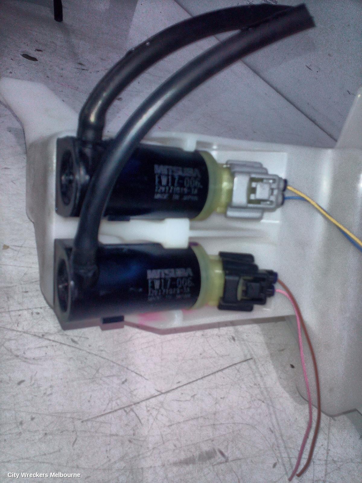 SUZUKI SWIFT WASHER BOTTLE, AZ, 04/2017 - 03/2025