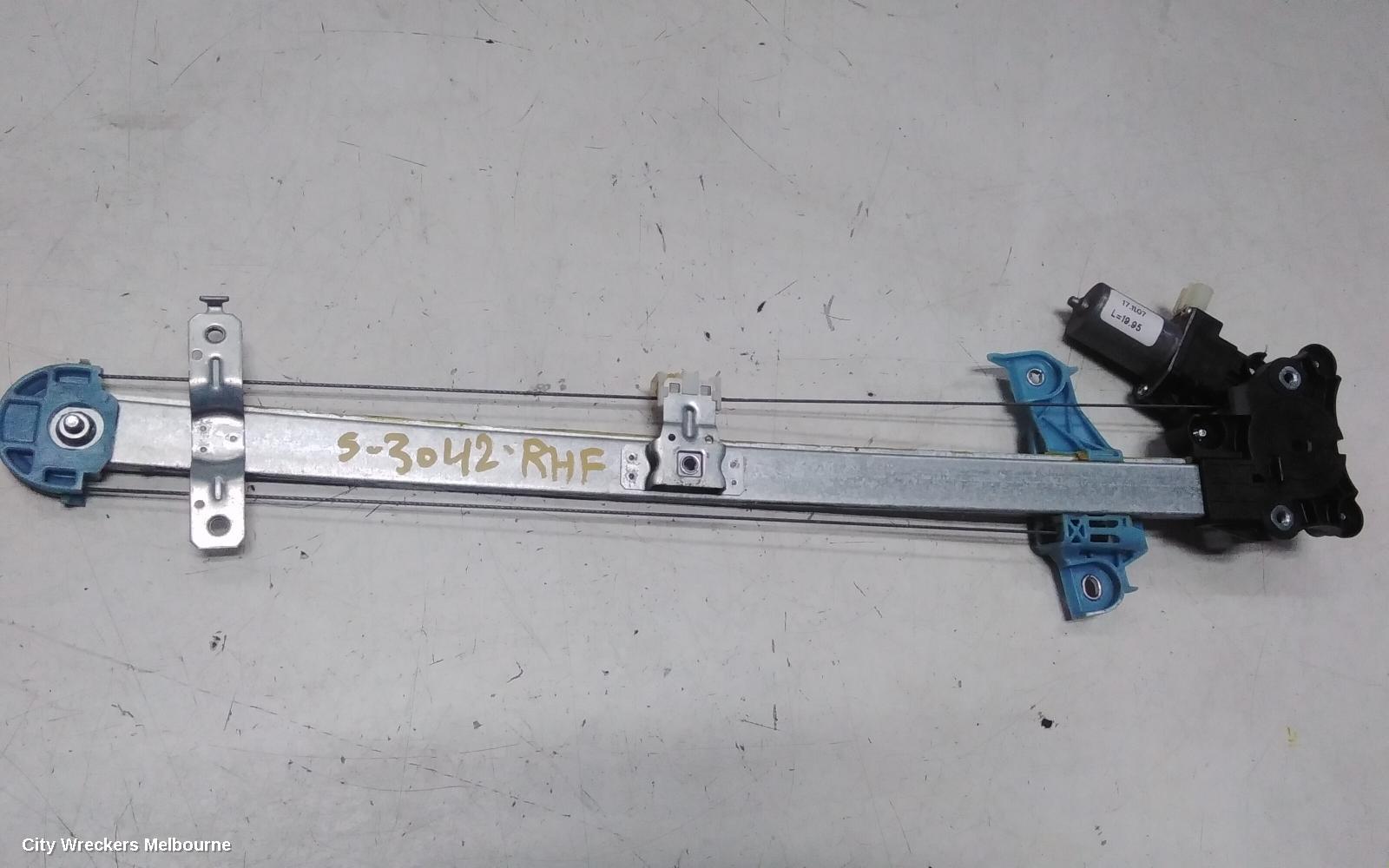 SUZUKI SWIFT RIGHT FRONT WINDOW REG/MOTOR, AZ, 04/2017 - 03/2025