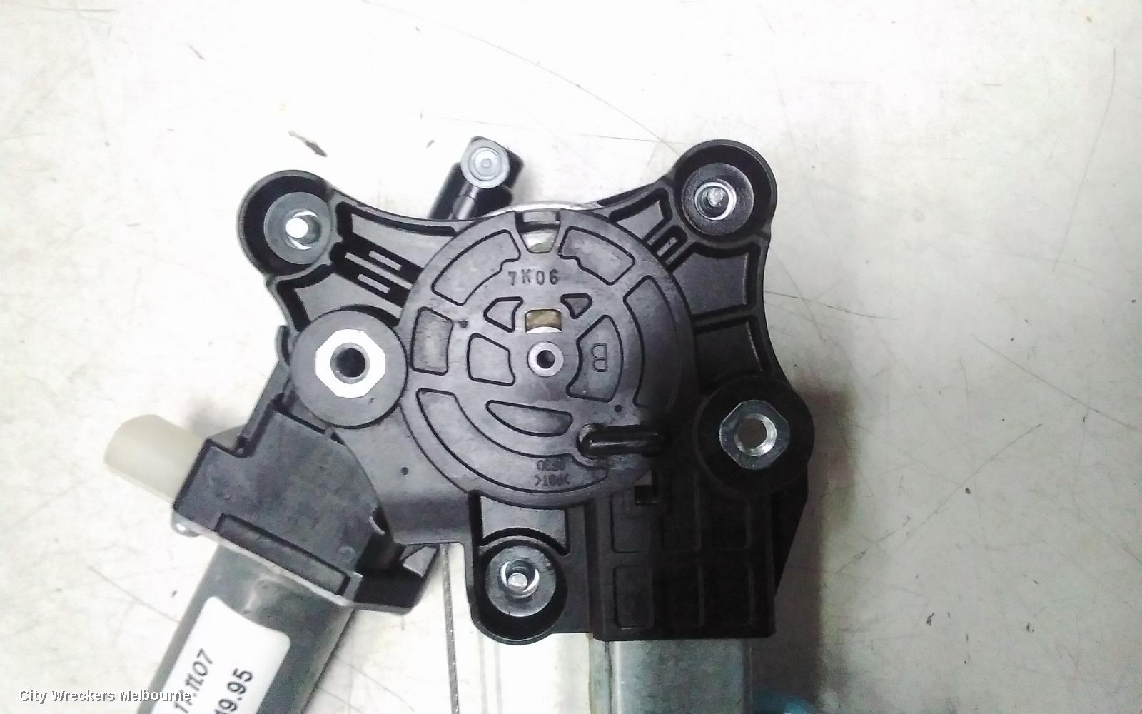 SUZUKI SWIFT RIGHT FRONT WINDOW REG/MOTOR, AZ, 04/2017 - 03/2025