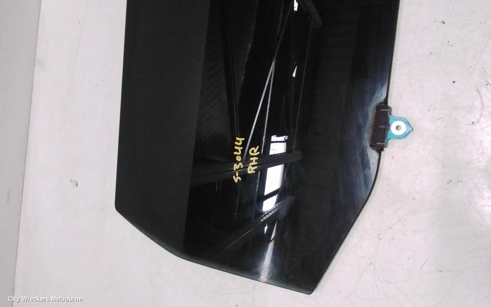 MITSUBISHI PAJERO RIGHT REAR DOOR WINDOW, PRIVACY GLASS TYPE, QE, PAJERO SPORT, 10/2015 ONWARDS