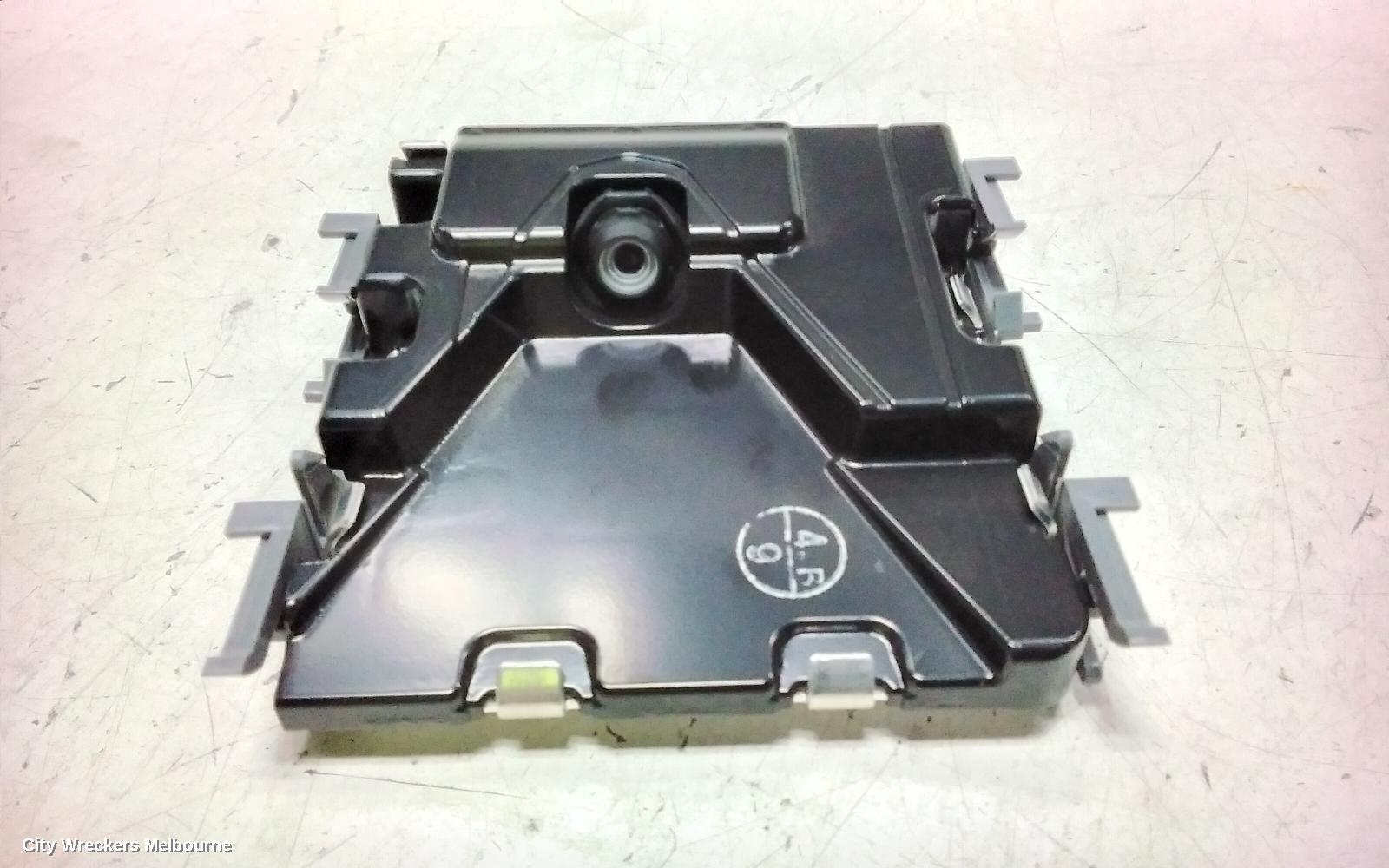 TOYOTA RAV4 REVERSE CAMERA, FRONT CAMERA (WINDSCREEN MOUNTED), XA40, 12/2015 - 12/2018
