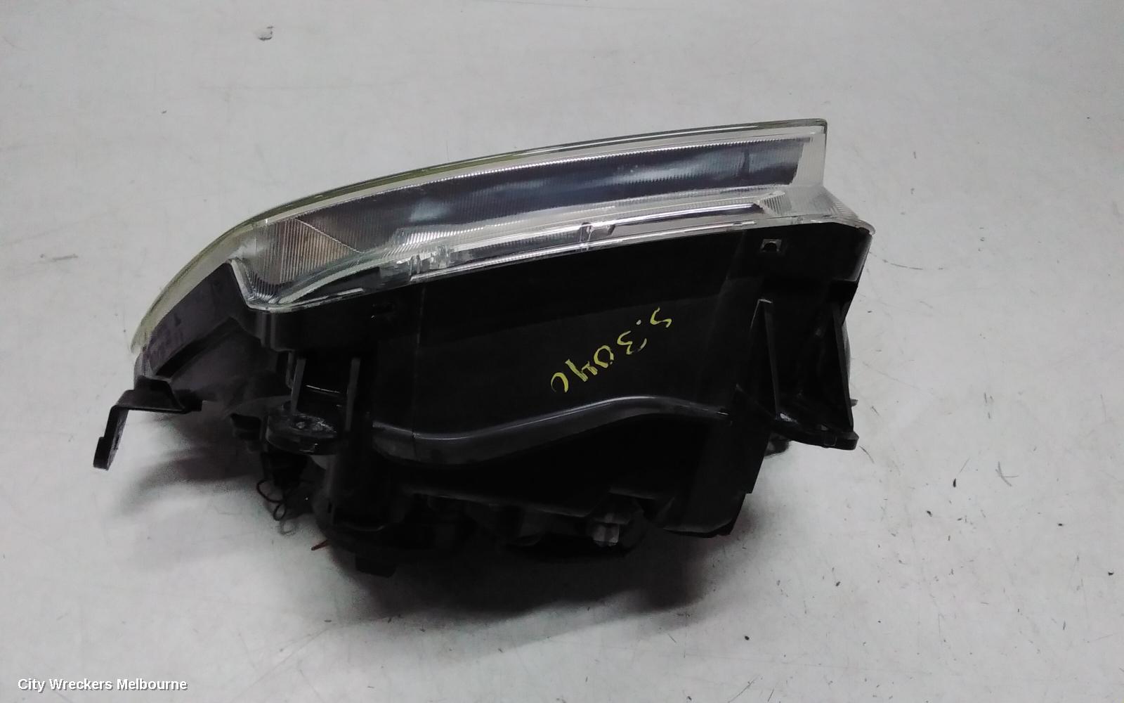 ISUZU DMAX LEFT HEADLAMP, PROJECTOR TYPE, RA, 10/2008 - 05/2012