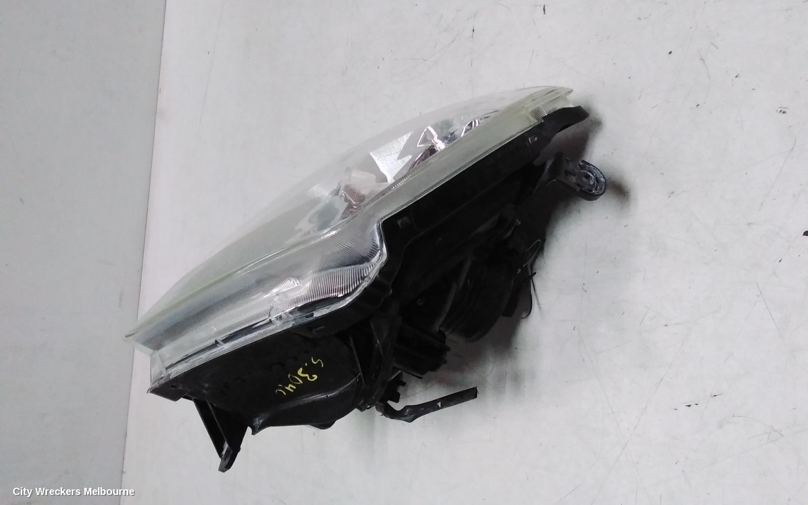 ISUZU DMAX RIGHT HEADLAMP, PROJECTOR TYPE, RA, 10/2008 - 05/2012