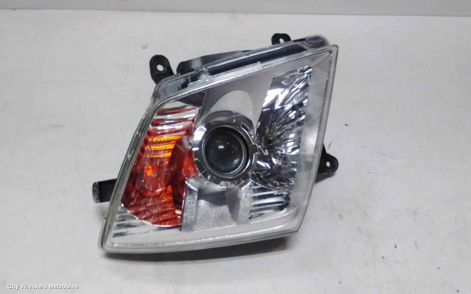 ISUZU DMAX RIGHT HEADLAMP, PROJECTOR TYPE, RA, 10/2008 - 05/2012