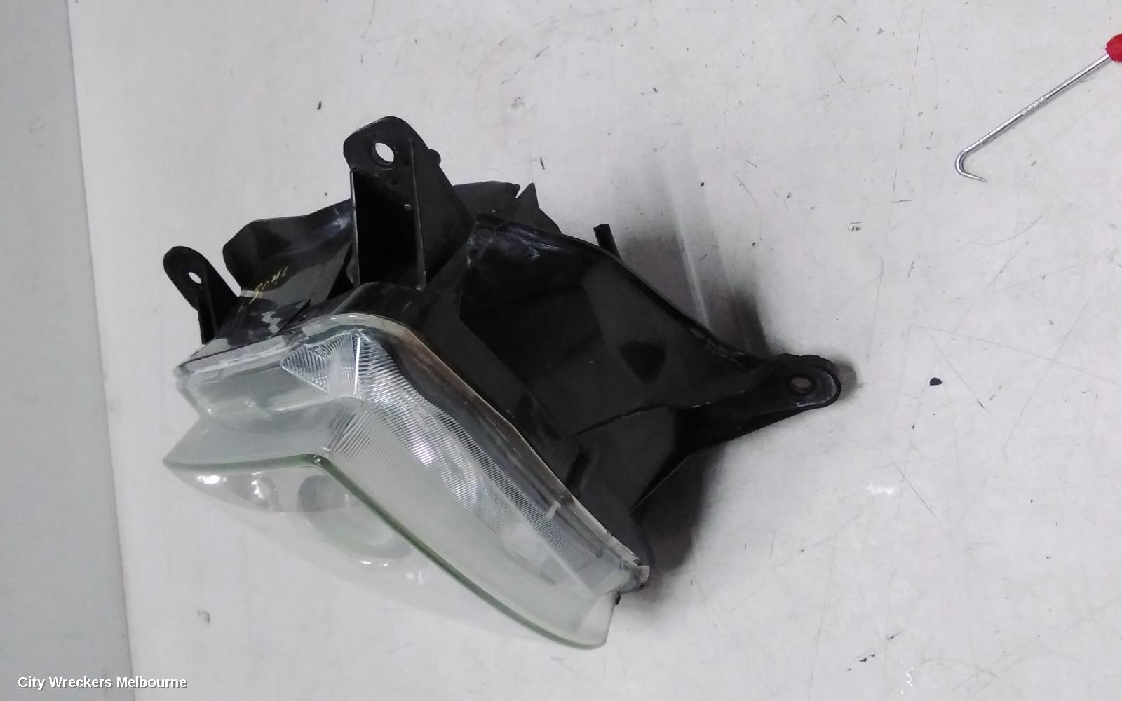 ISUZU DMAX RIGHT HEADLAMP, PROJECTOR TYPE, RA, 10/2008 - 05/2012