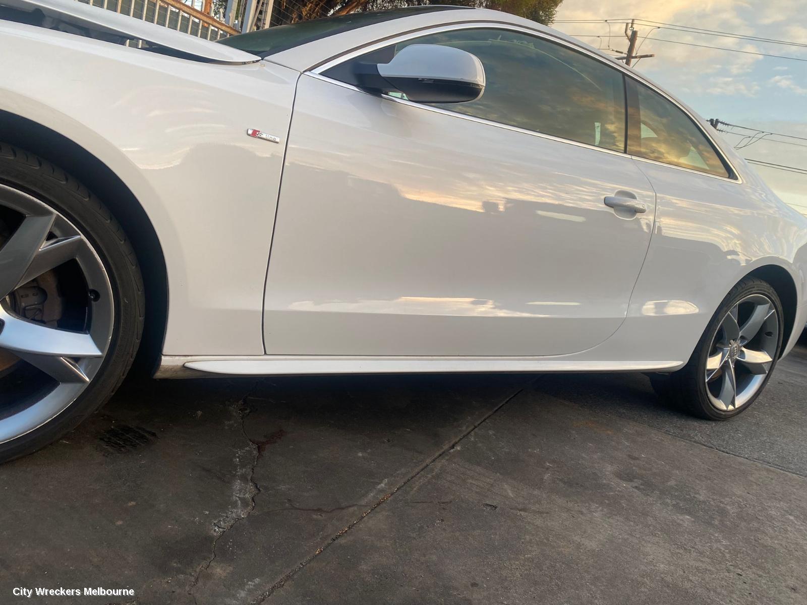 AUDI A5 LEFT FRONT DOOR, 8T, A5/S5, COUPE, 10/2007 - 11/2016