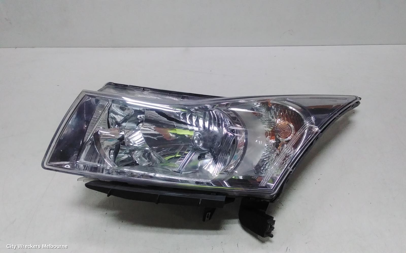 HOLDEN CRUZE LEFT HEADLAMP, JH, CDX, 01/2015 - 01/2017