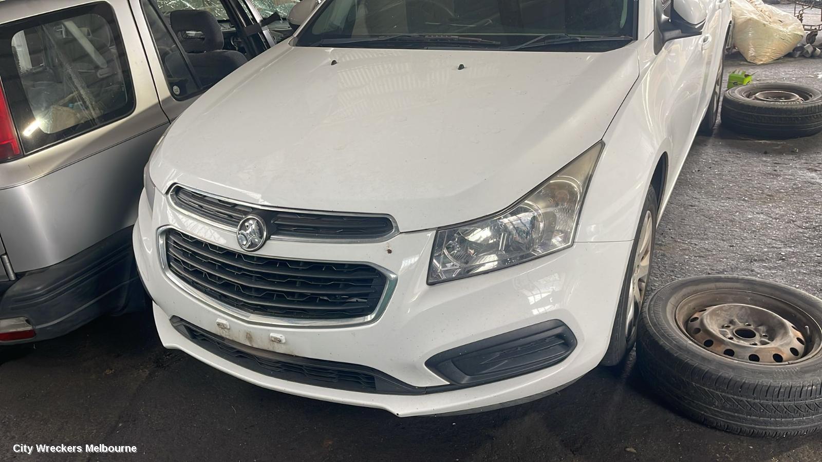 HOLDEN CRUZE LEFT HEADLAMP, JH, CDX, 01/2015 - 01/2017