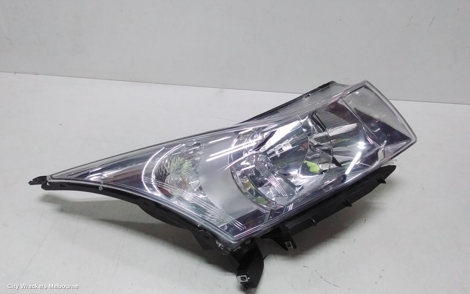 HOLDEN CRUZE RIGHT HEADLAMP, JH, CDX, 01/2015 - 01/2017