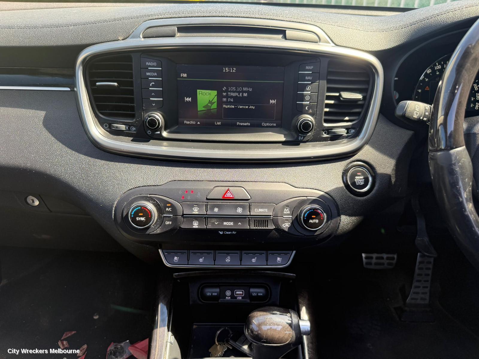 KIA SORENTO RADIO/CD/DVD/SAT/TV, DISPLAY & HEAD UNIT, 7IN TOUCHSCREEN, UM, 03/2015 - 08/2017