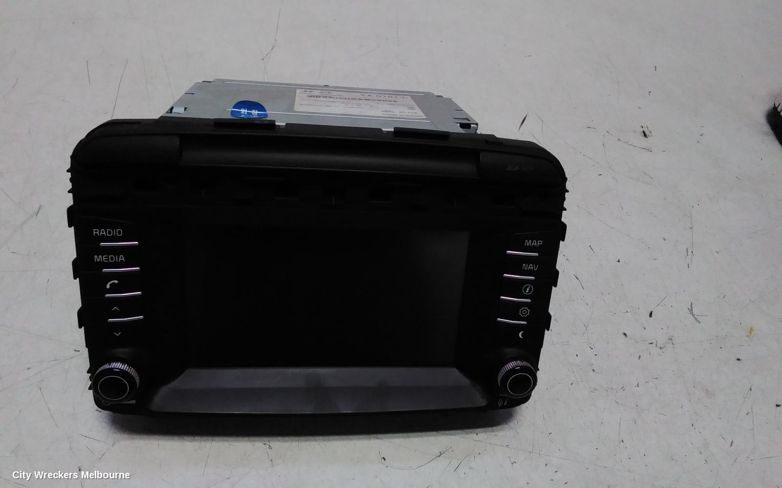 KIA SORENTO RADIO/CD/DVD/SAT/TV, DISPLAY & HEAD UNIT, 7IN TOUCHSCREEN, UM, 03/2015 - 08/2017