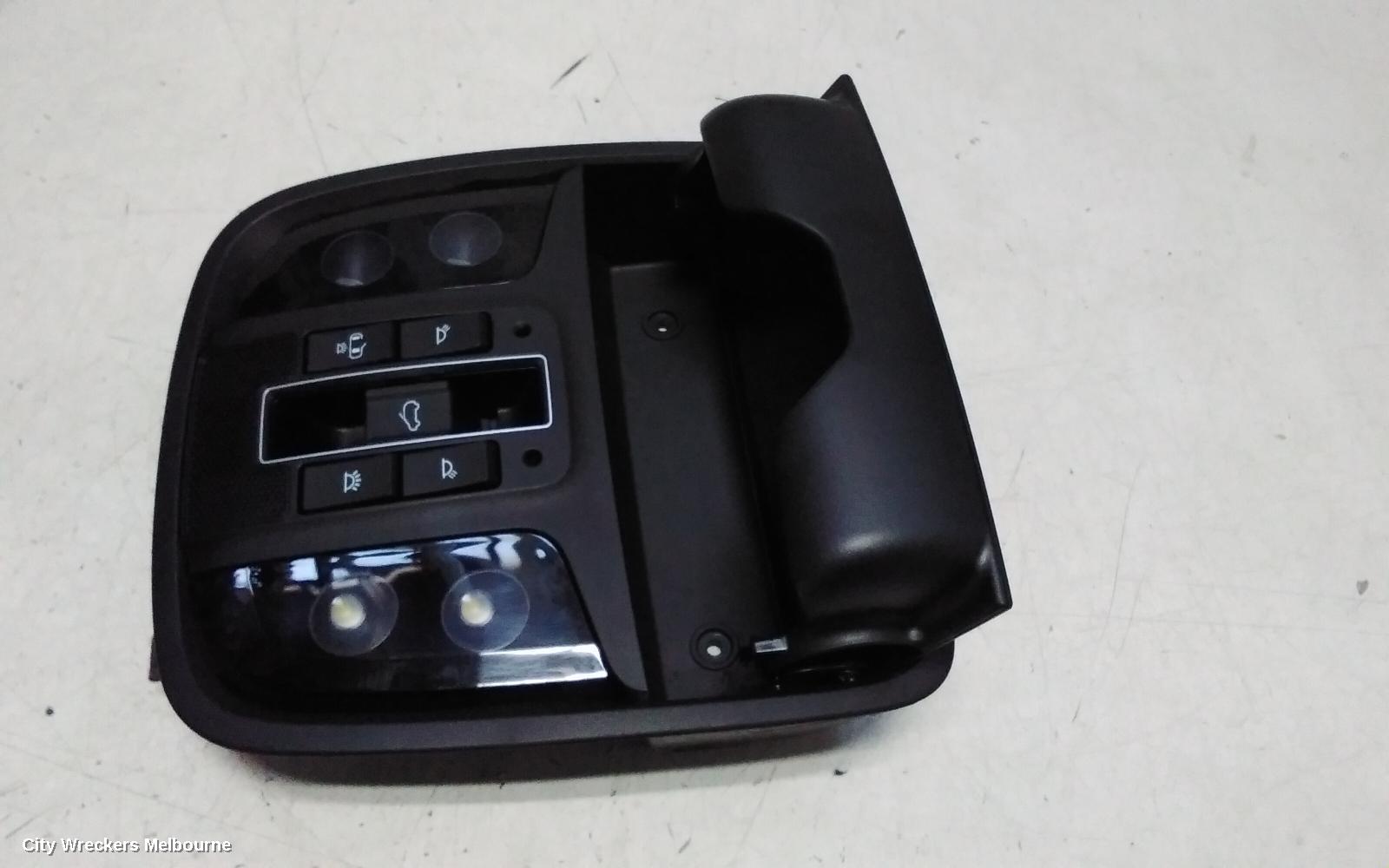 KIA SORENTO COURTESY LIGHT, UM, FRONT, W/ SUNROOF CONTROLS TYPE, 03/2015 - 01/2020