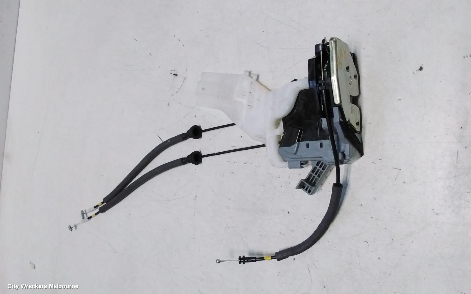 KIA SORENTO DOOR/BOOT/GATE LOCK, RIGHT REAR DOOR LOCK, UM, 03/2015 - 01/2020