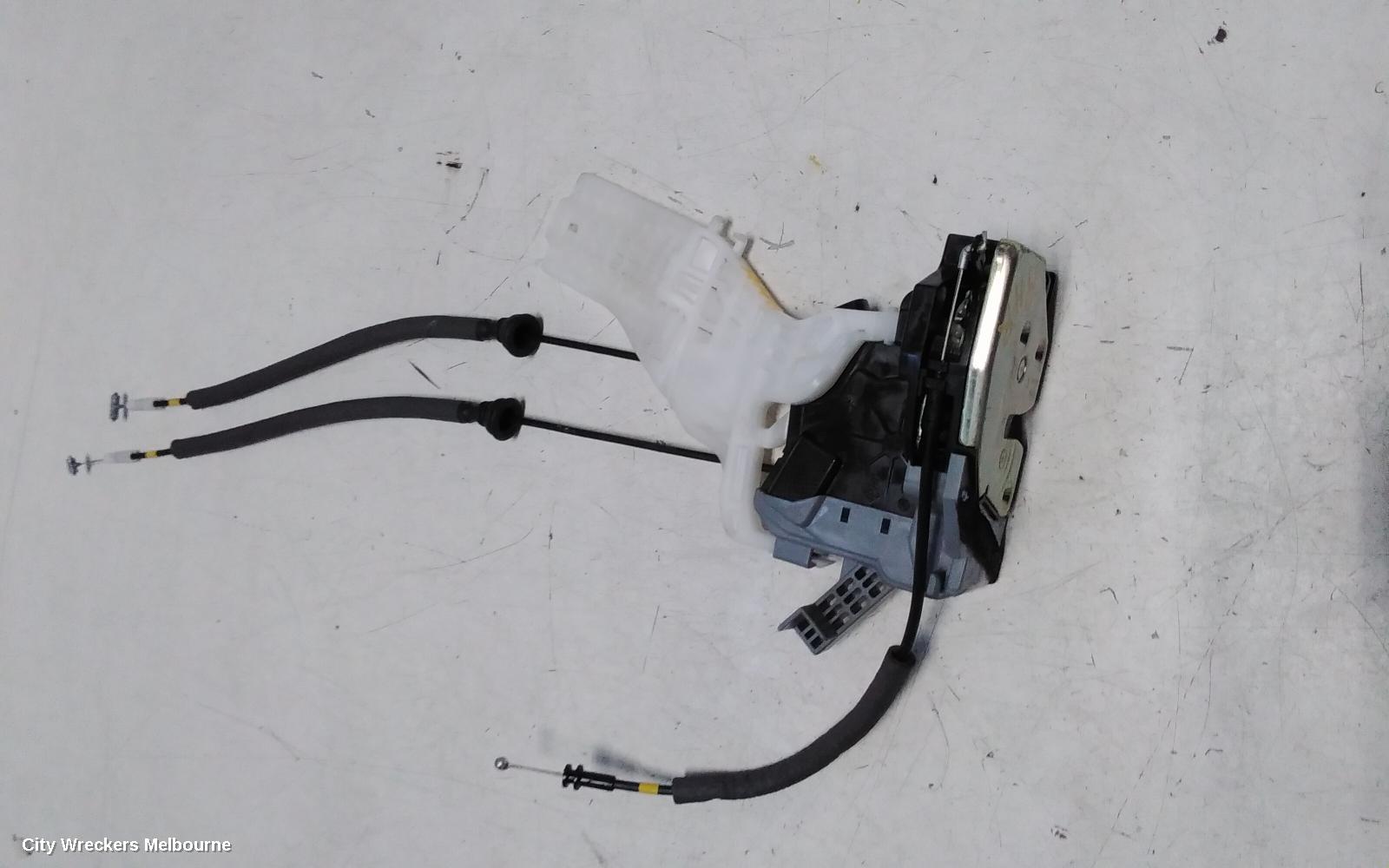 KIA SORENTO DOOR/BOOT/GATE LOCK, RIGHT REAR DOOR LOCK, UM, 03/2015 - 01/2020