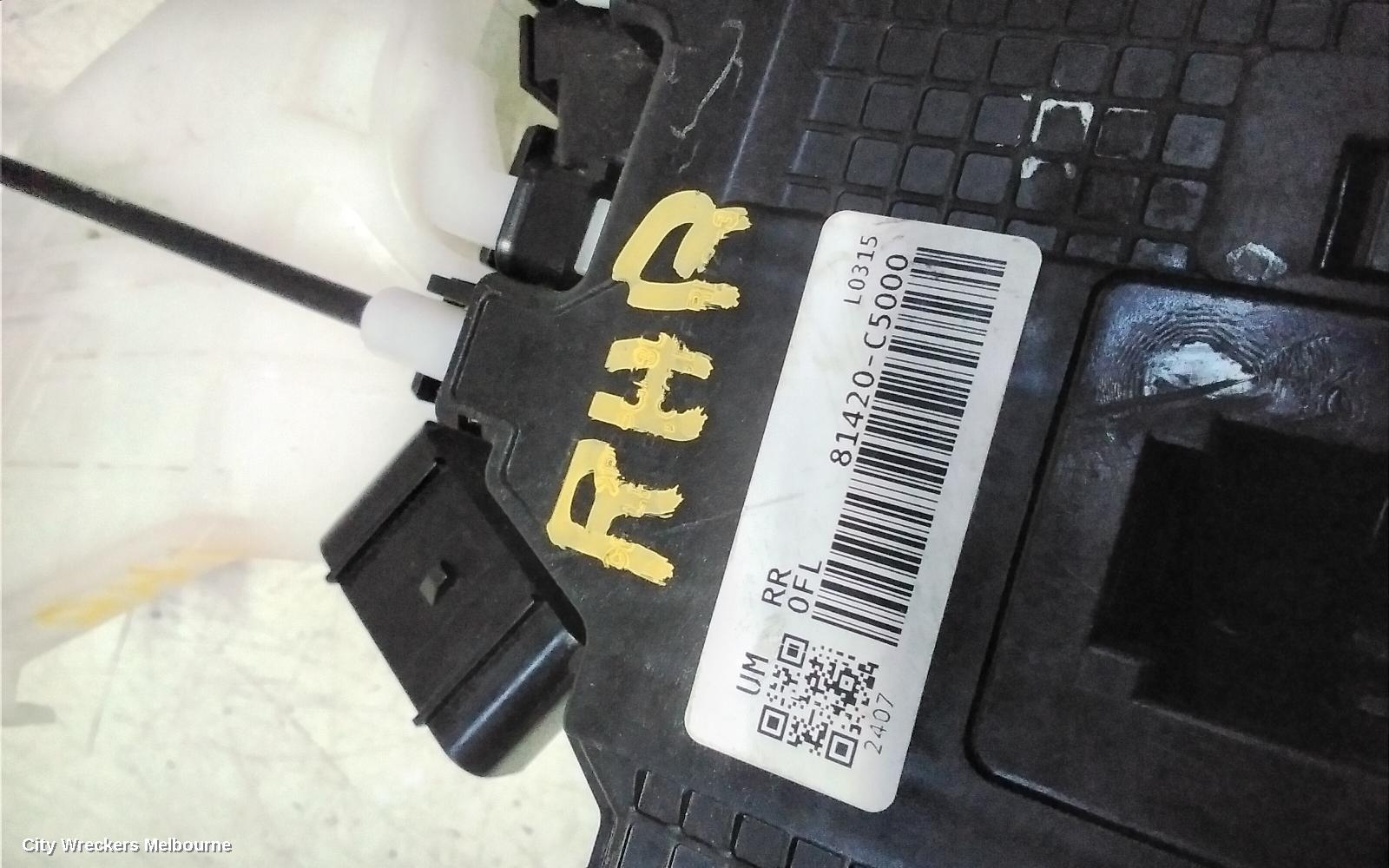 KIA SORENTO DOOR/BOOT/GATE LOCK, RIGHT REAR DOOR LOCK, UM, 03/2015 - 01/2020