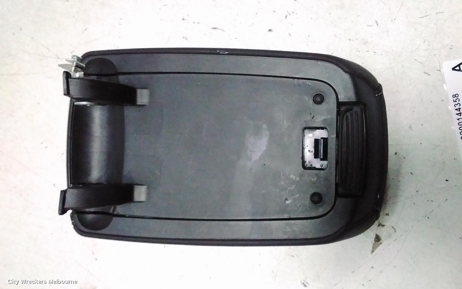 HOLDEN ASTRA CONSOLE, BK-BL, CONSOLE LID ONLY, 09/2016 - 12/2020